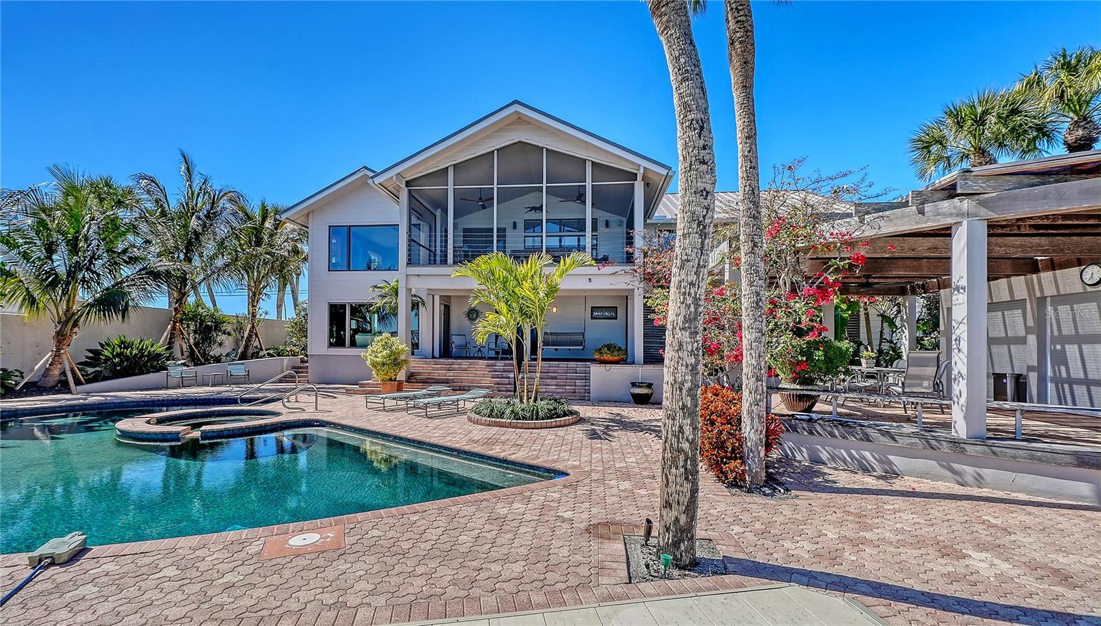 A4707764 Property Photo