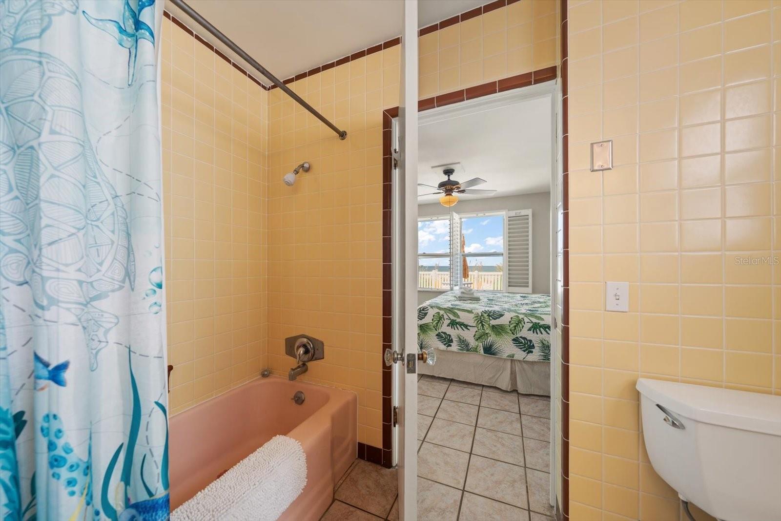 TB8553155 Property Photo