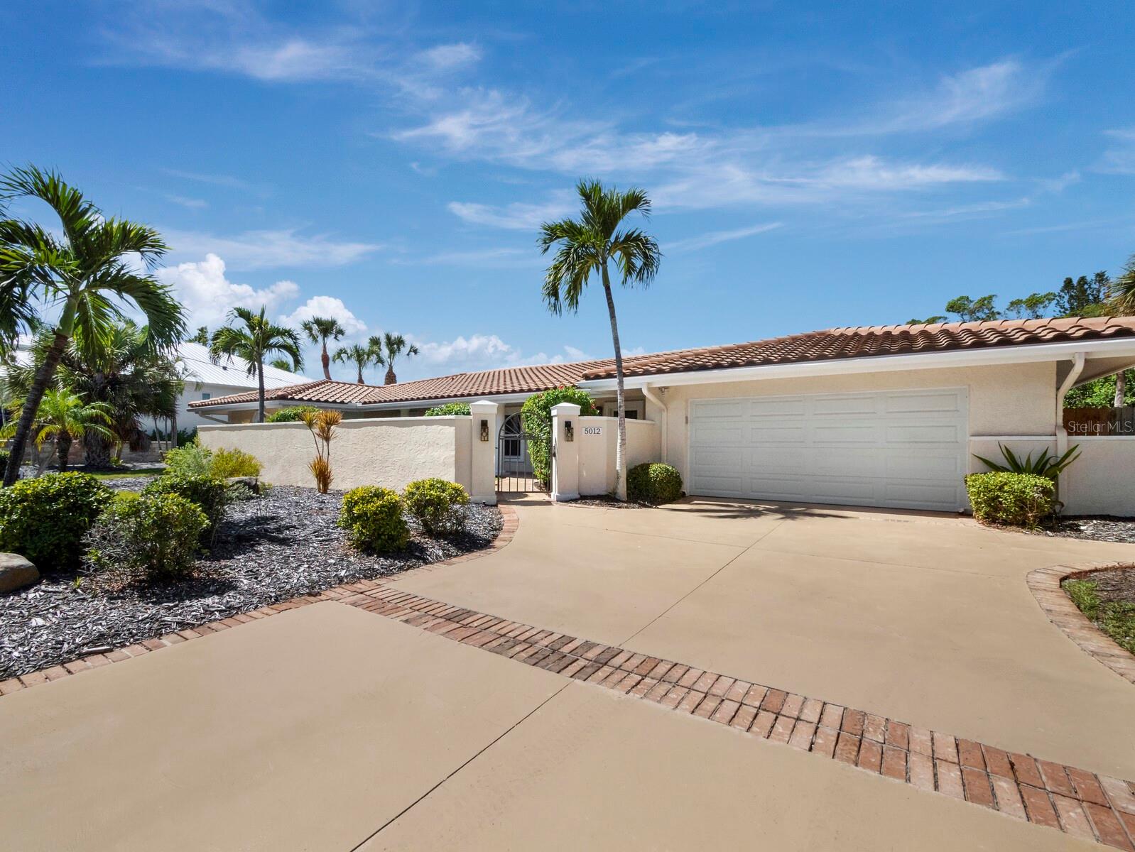MLS# A4707867 Property Photo