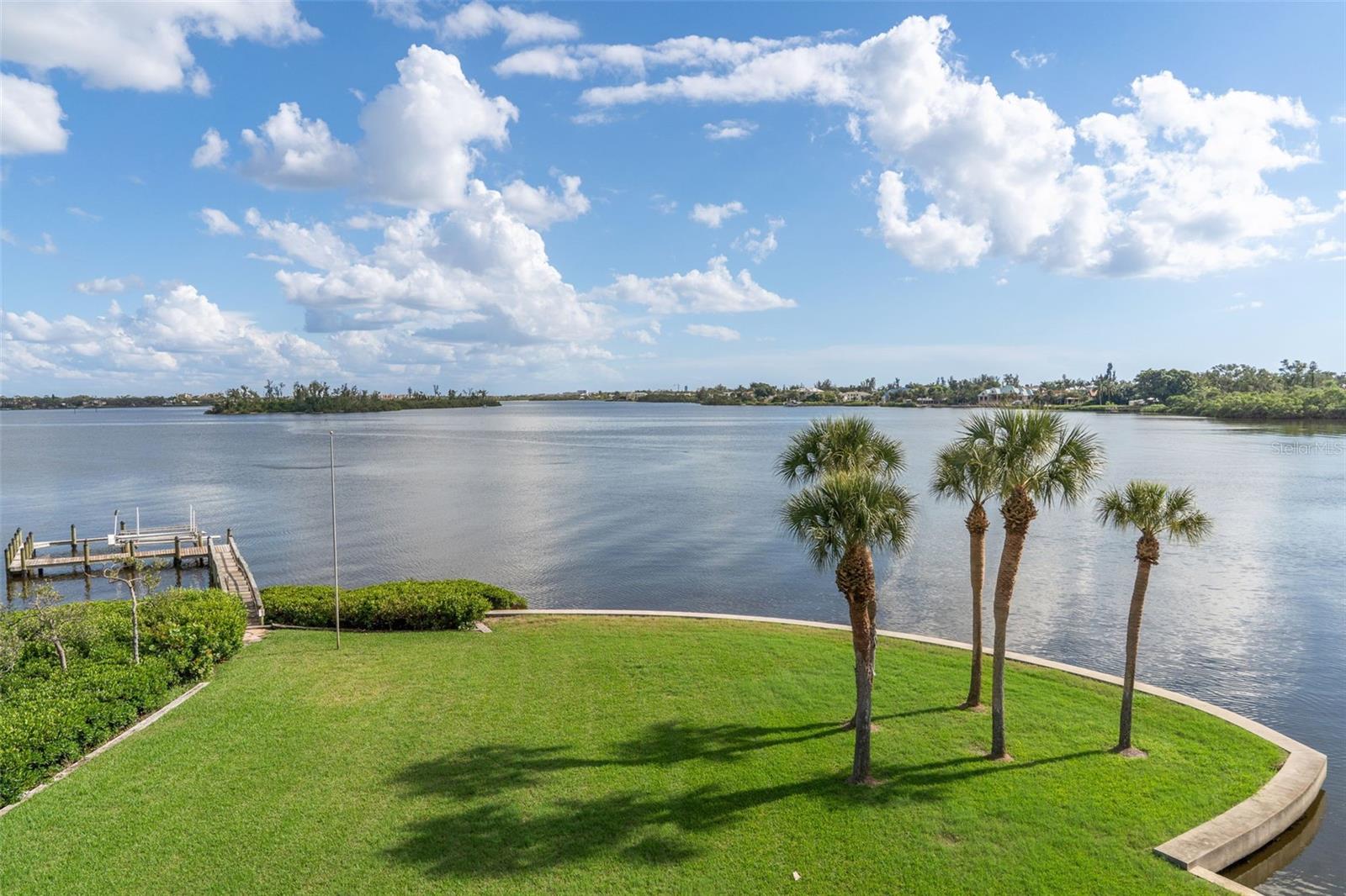 A4707872 Property Photo