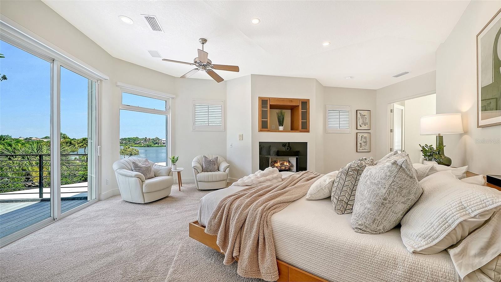A4707874 Property Photo