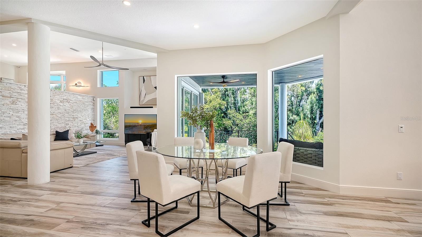 A4707874 Property Photo