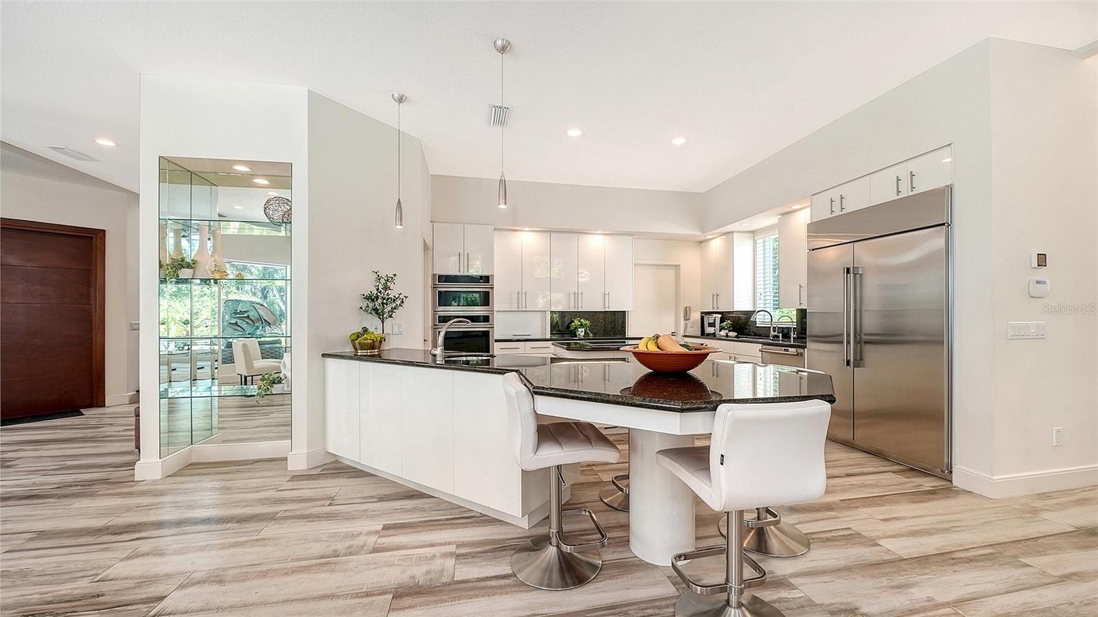 A4707874 Property Photo