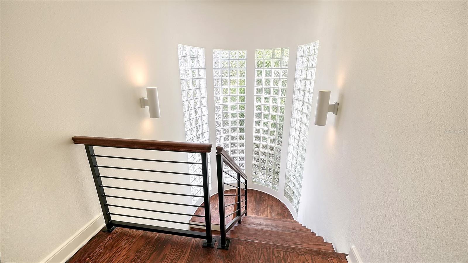 A4707874 Property Photo