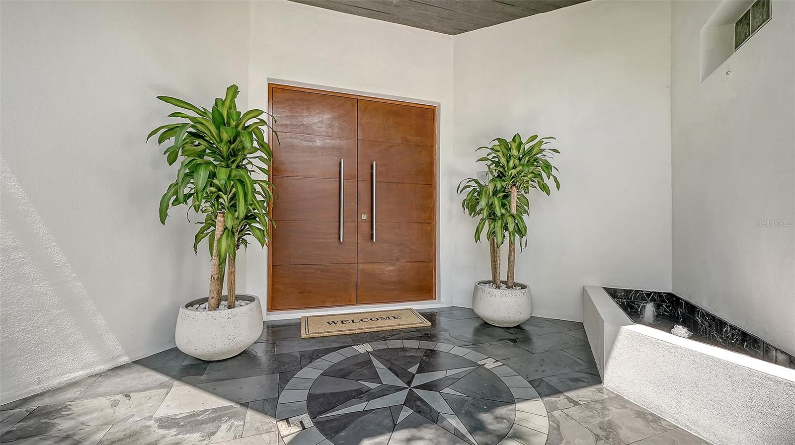 A4707874 Property Photo