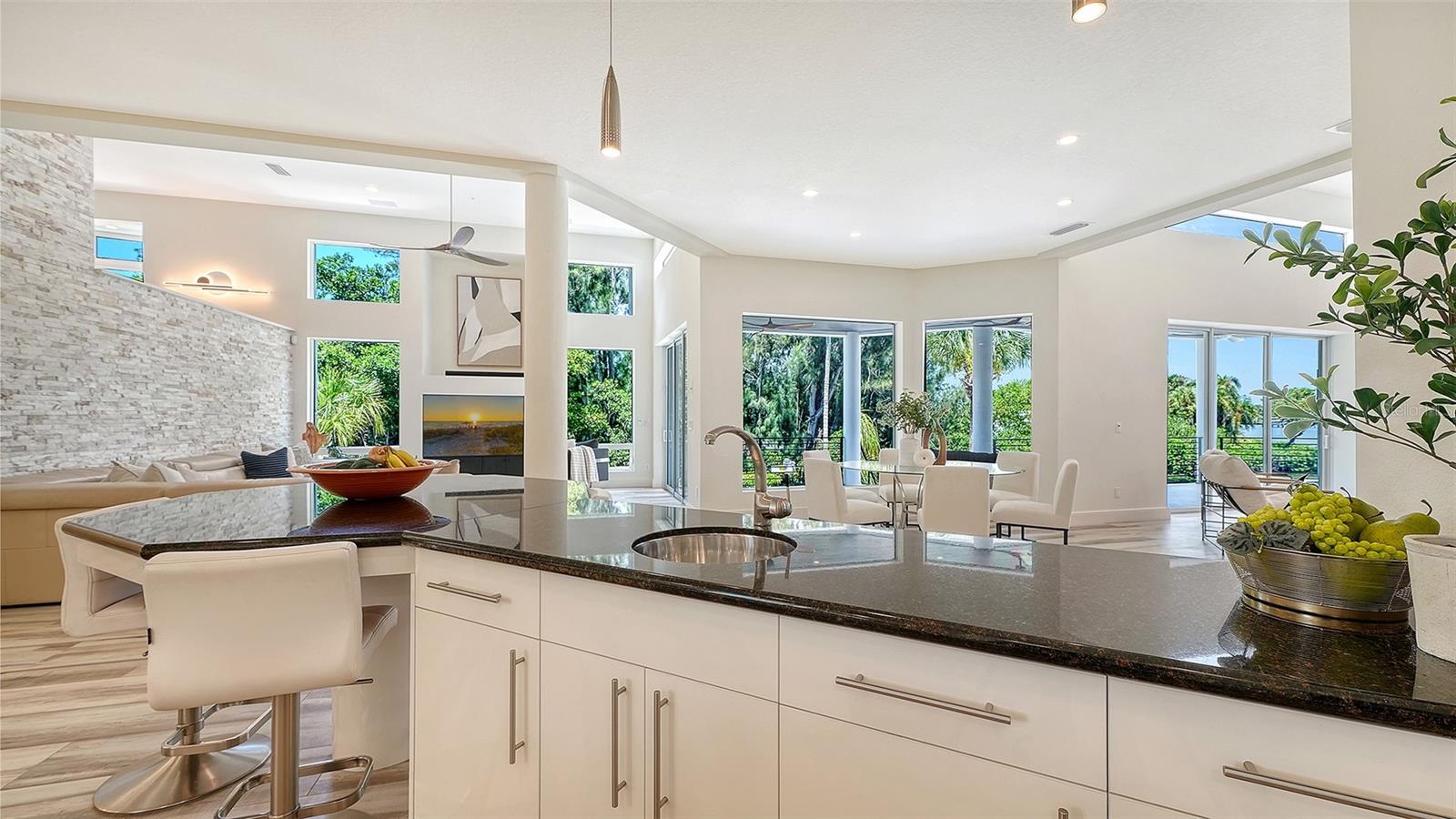A4707874 Property Photo