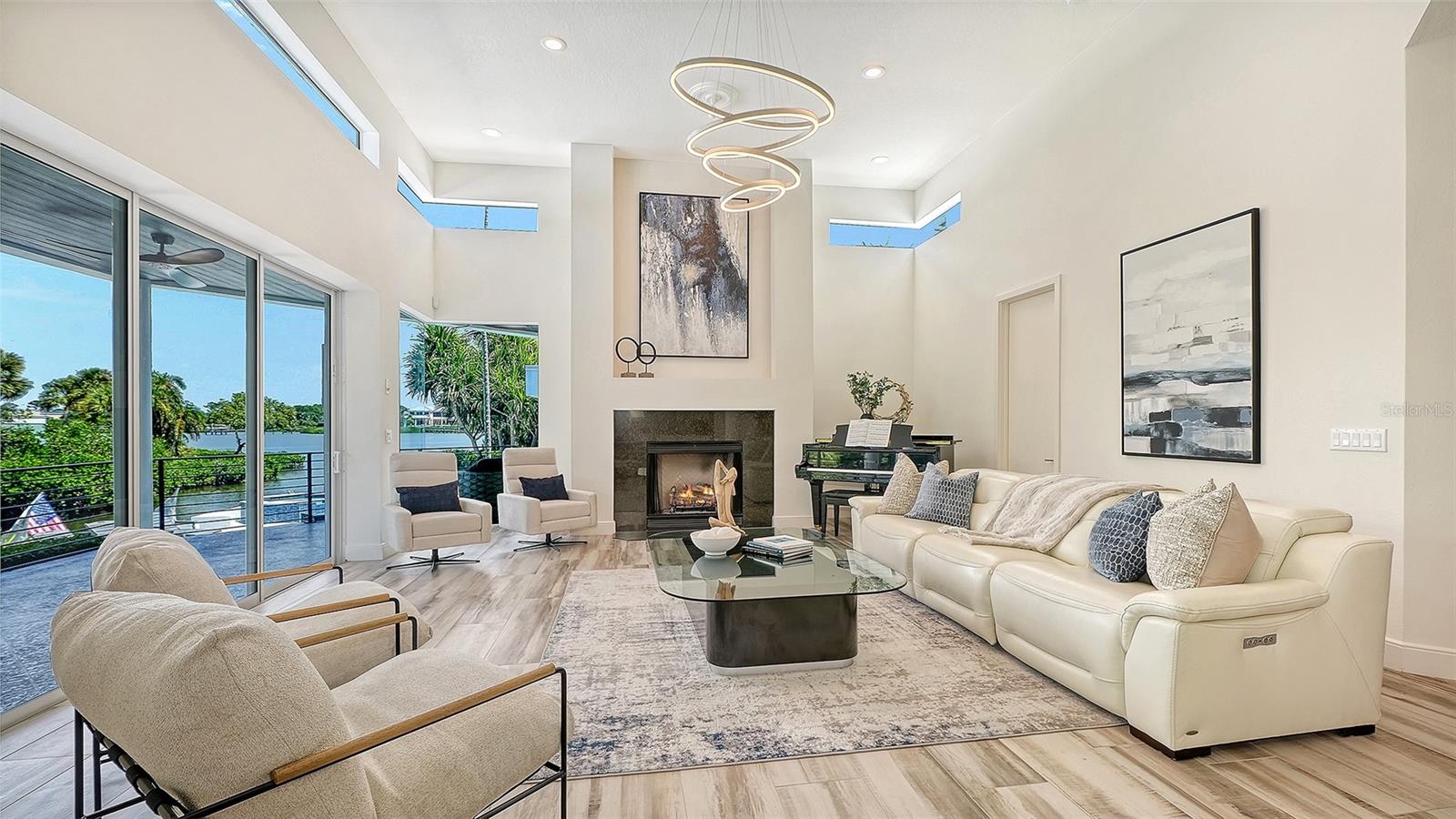 A4707874 Property Photo