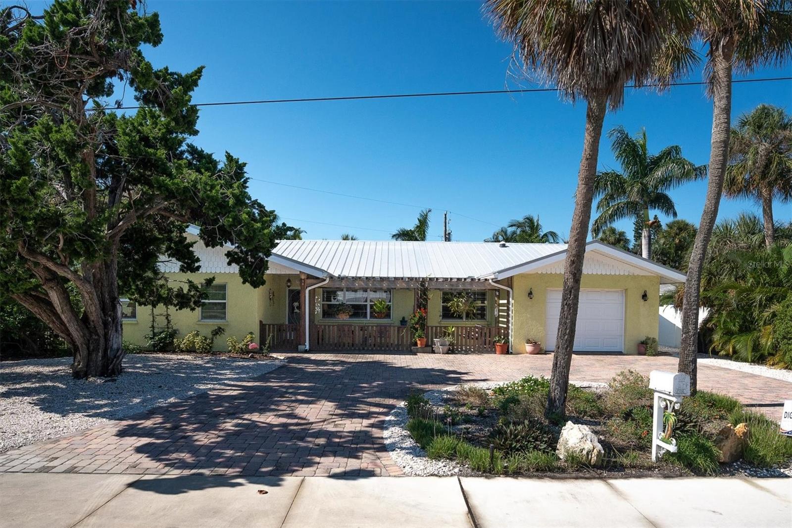 MLS# A4707925 Property Photo