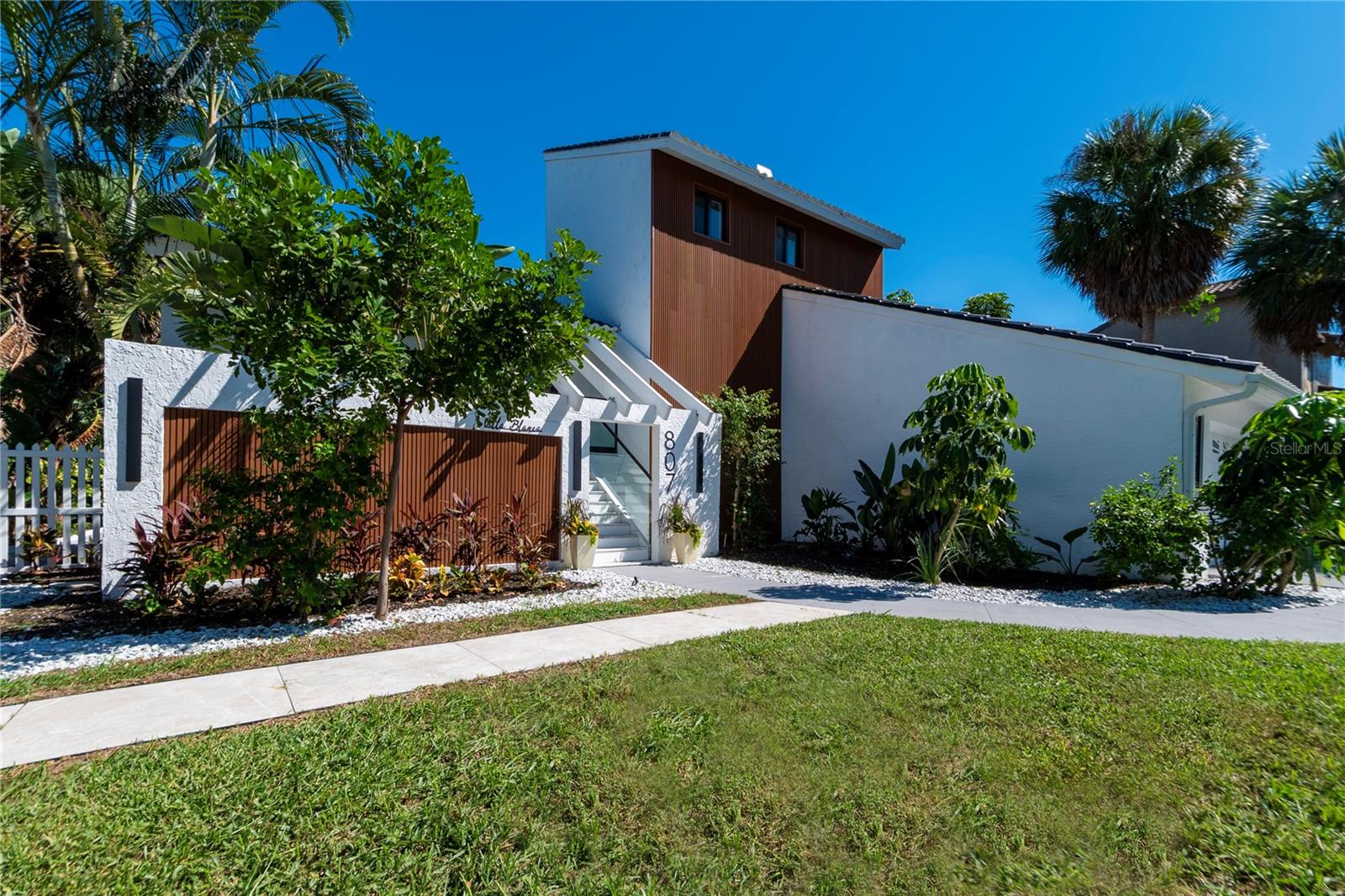 MLS# TB8553645 Property Photo