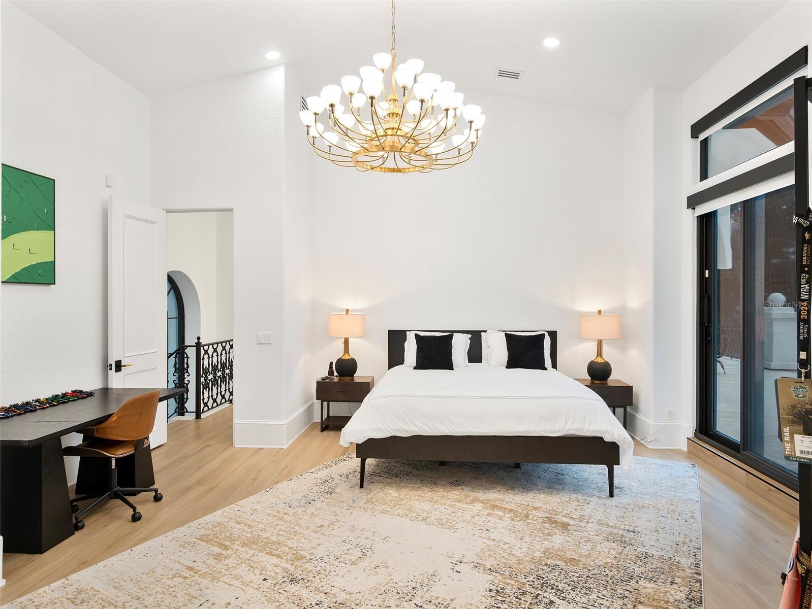 O6446272 Property Photo