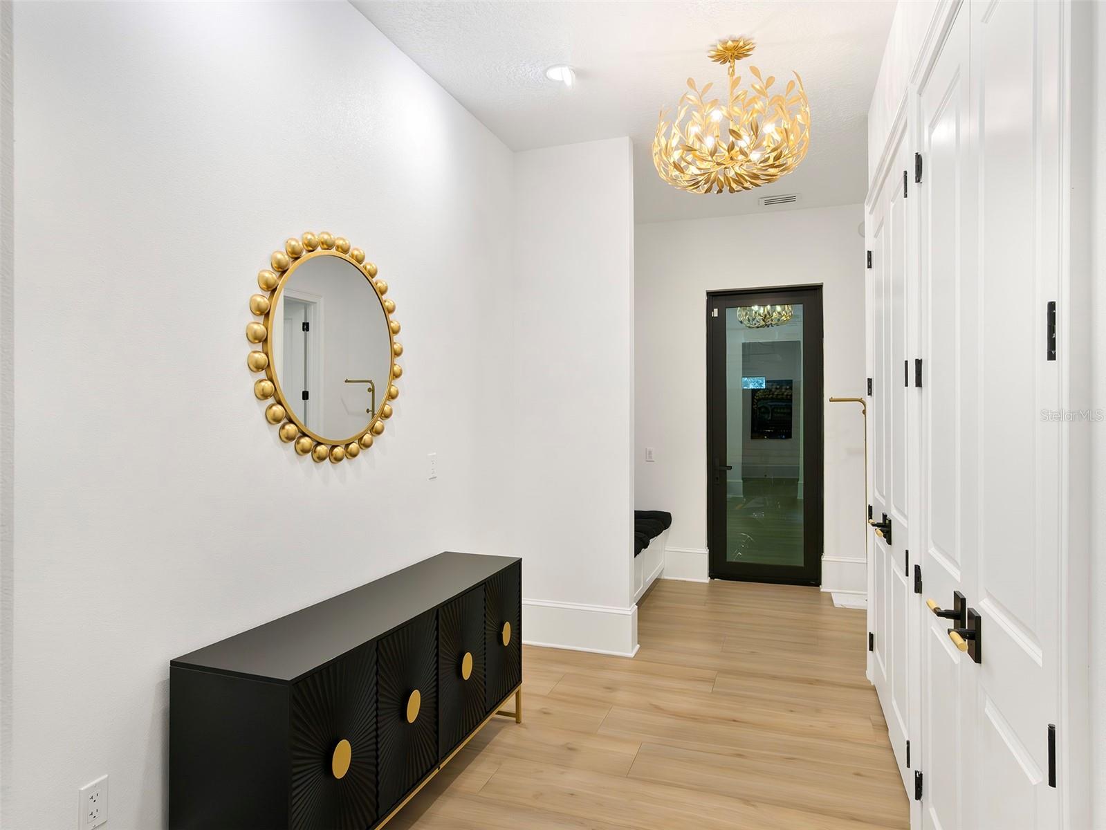 O6446272 Property Photo