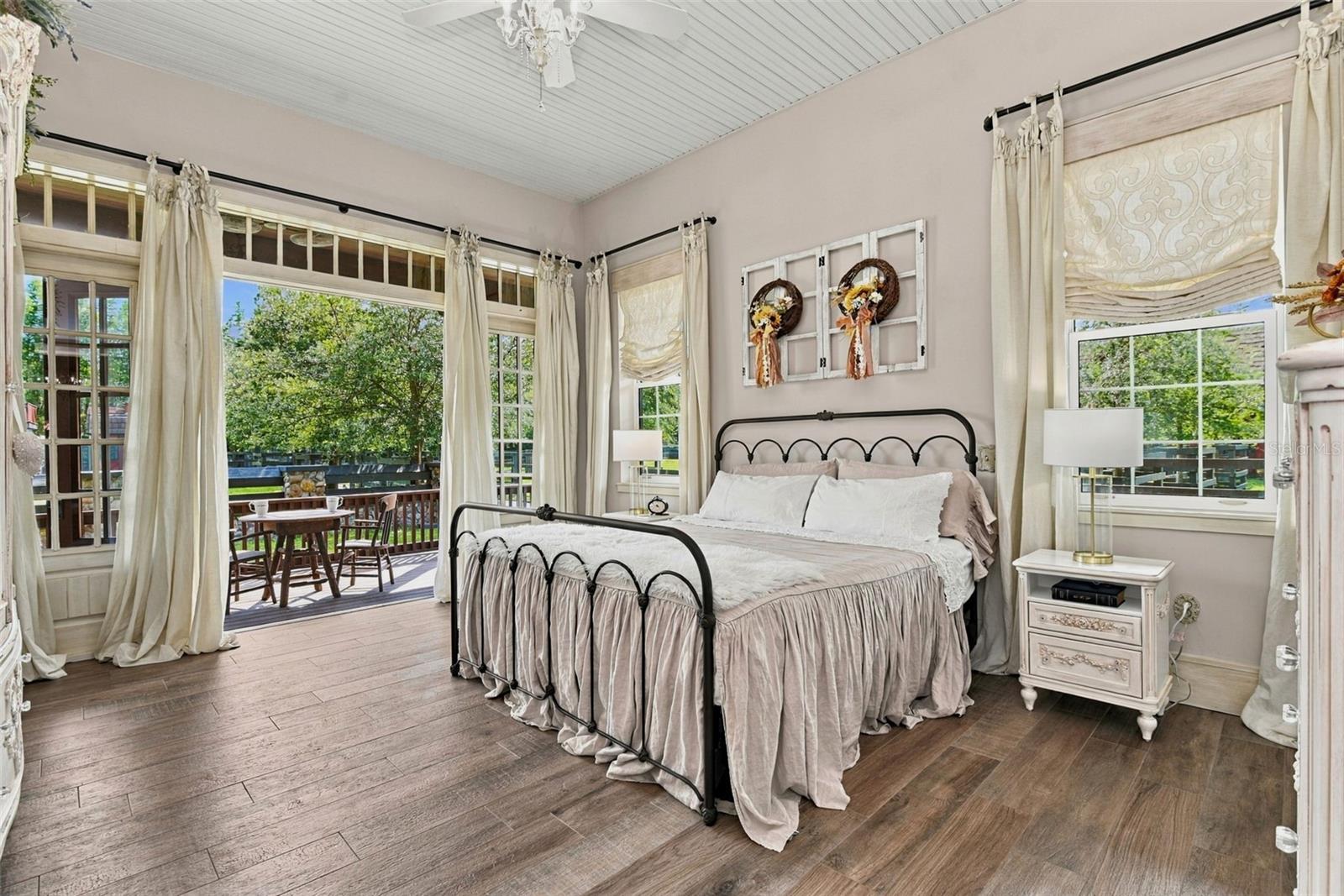 O6446344 Property Photo