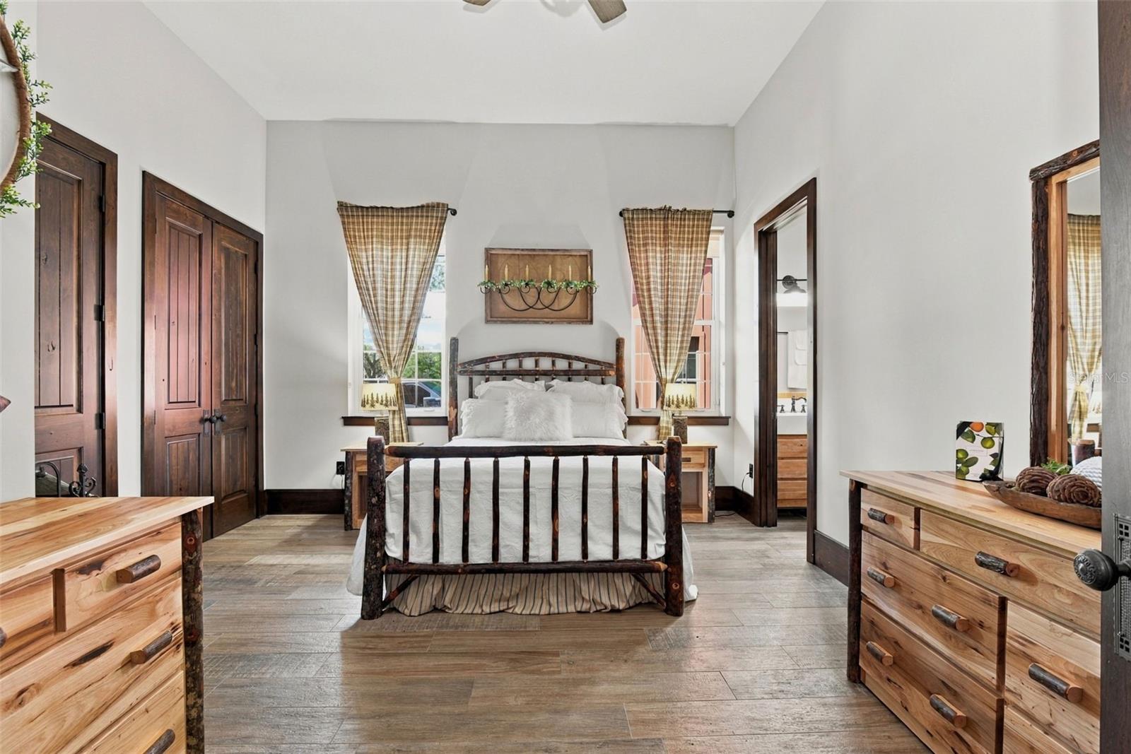 O6446344 Property Photo