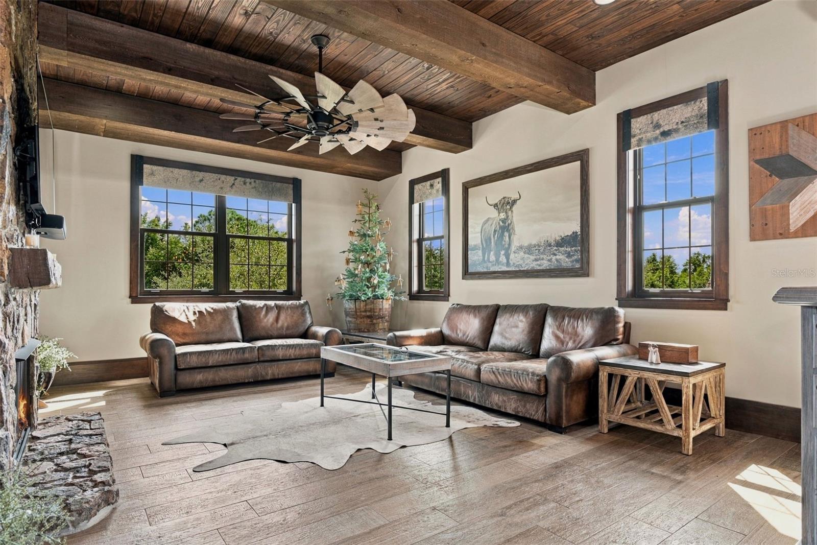 O6446344 Property Photo