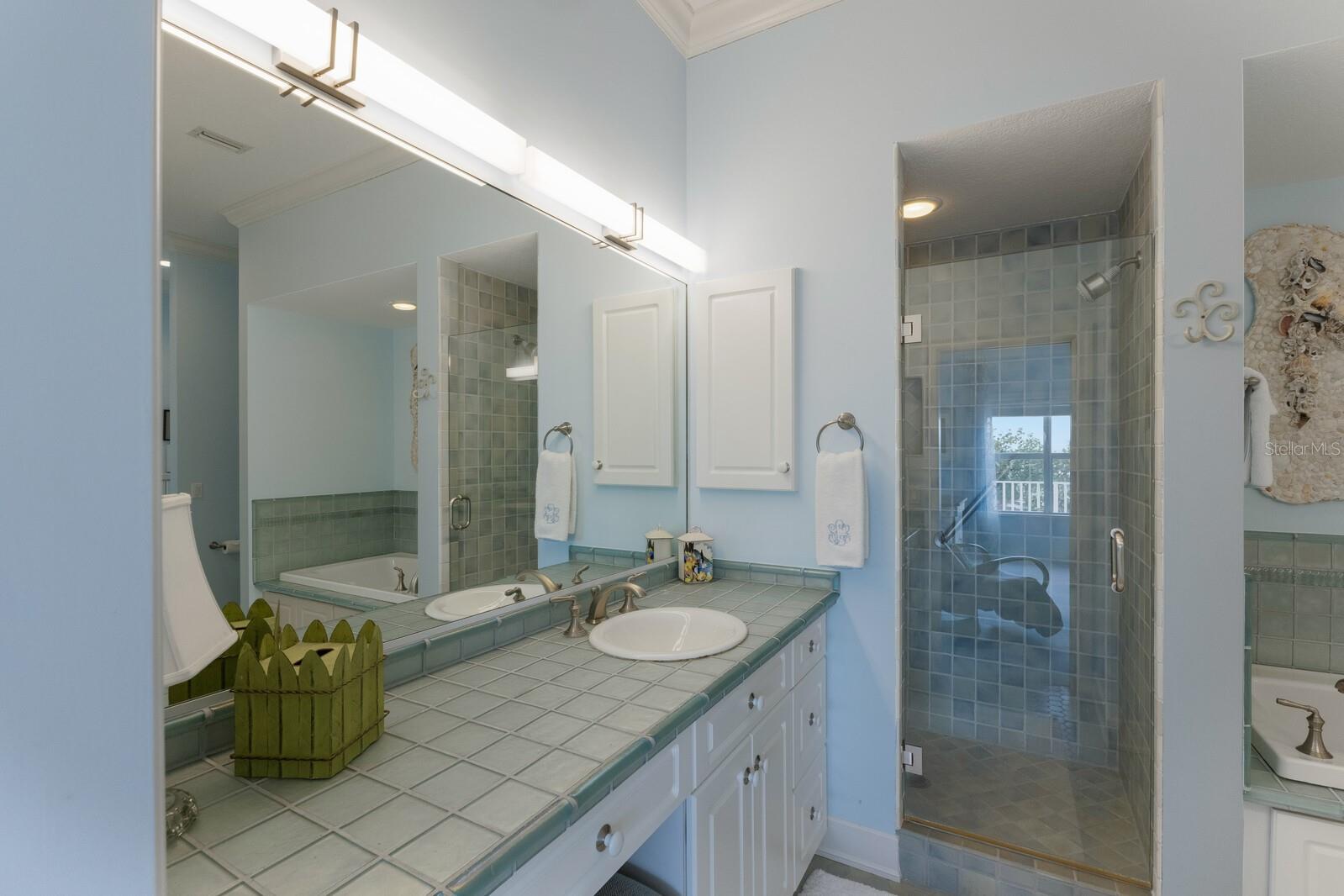 D6149015 Property Photo