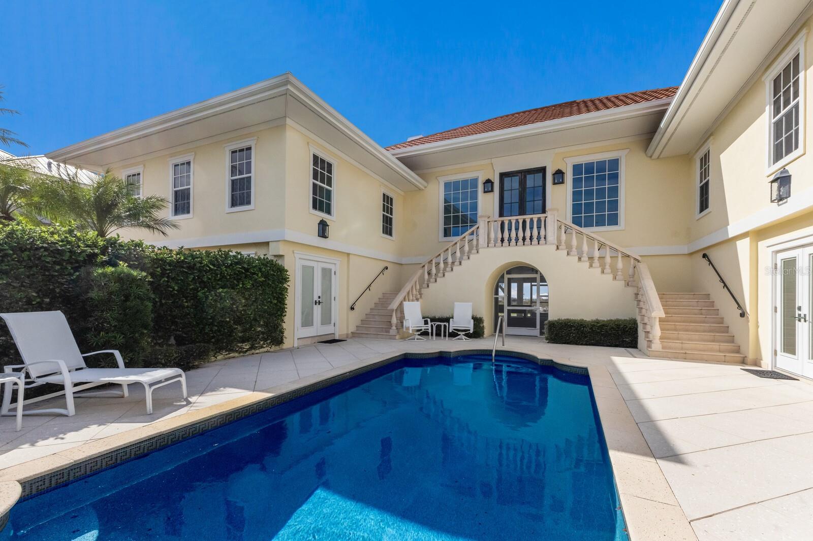 D6149015 Property Photo