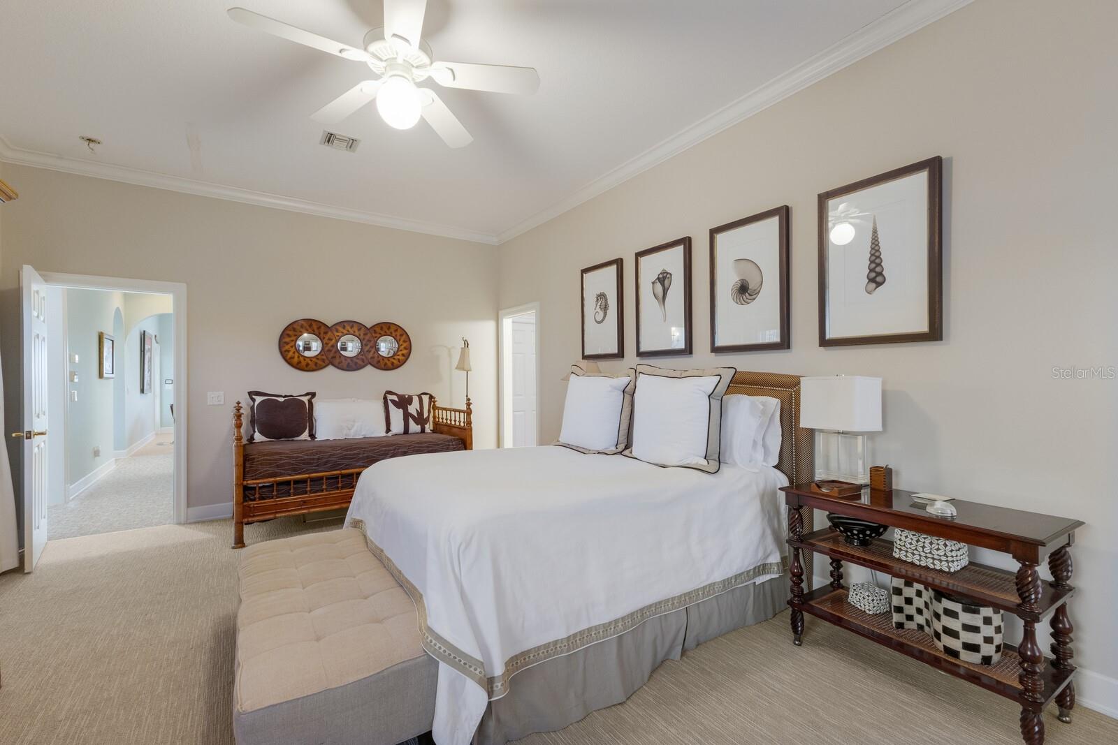 D6149015 Property Photo