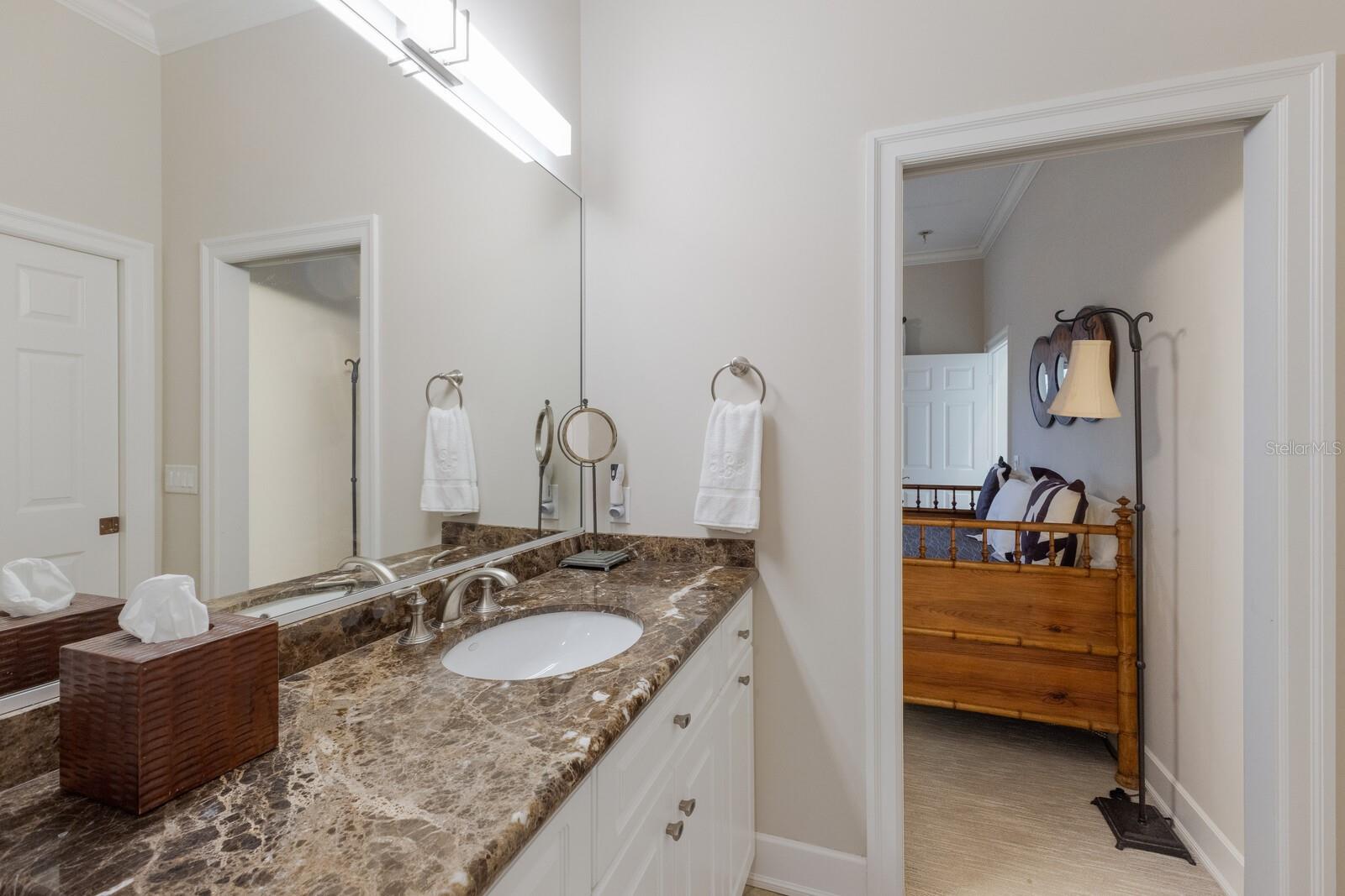 D6149015 Property Photo