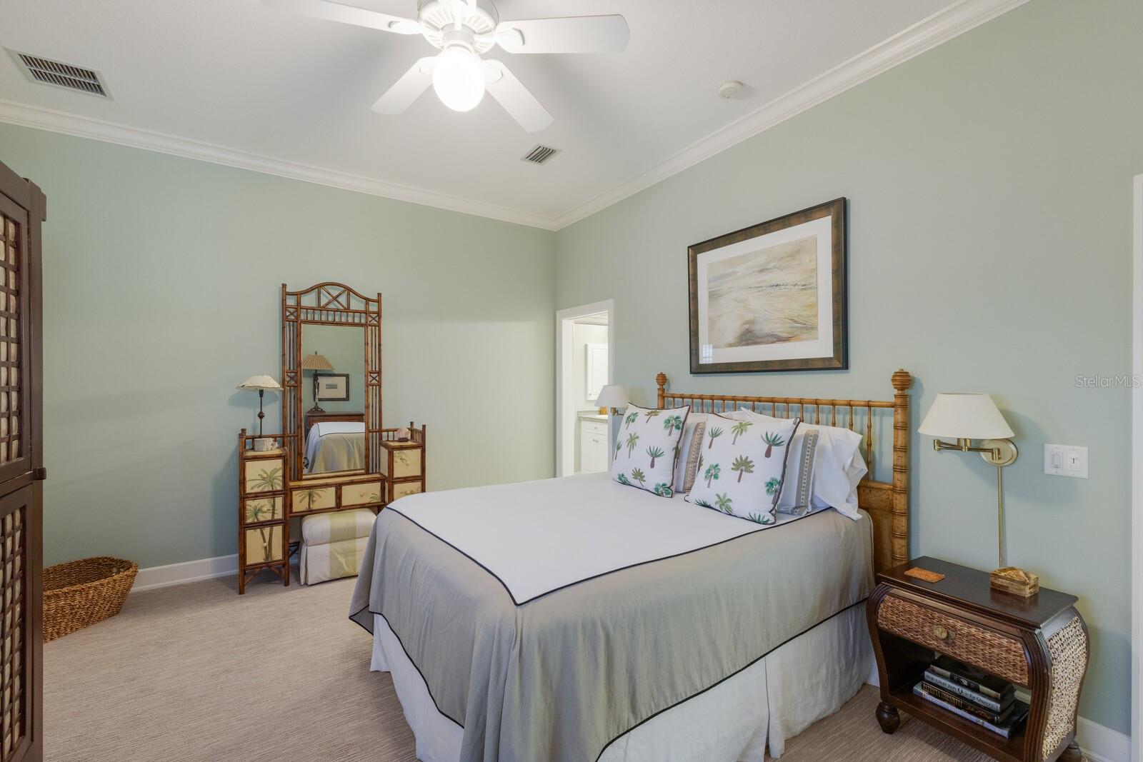 D6149015 Property Photo
