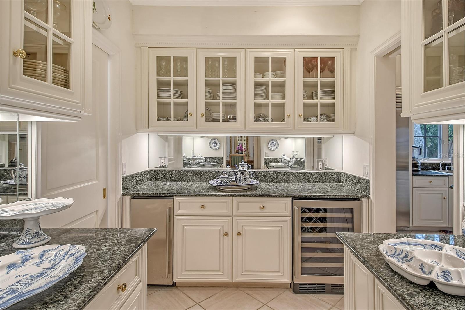 A4708464 Property Photo