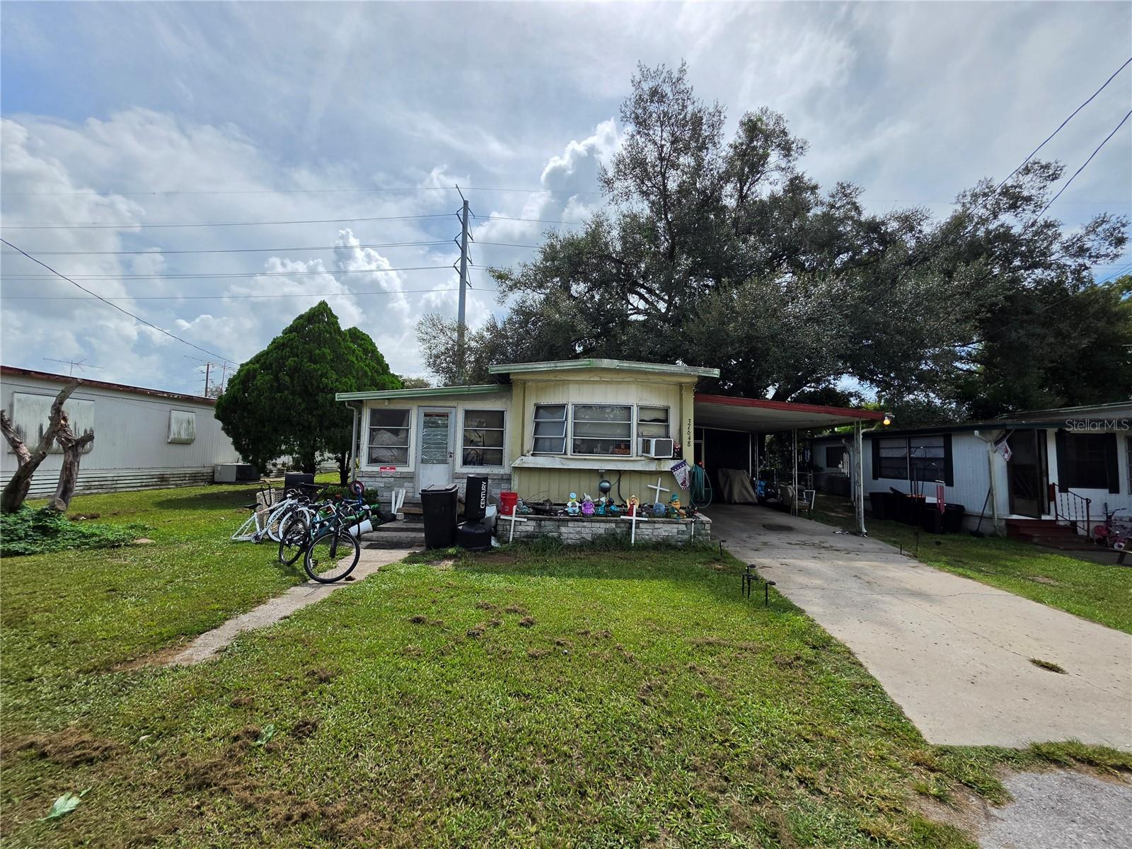 MLS# TB8554929 Property Photo