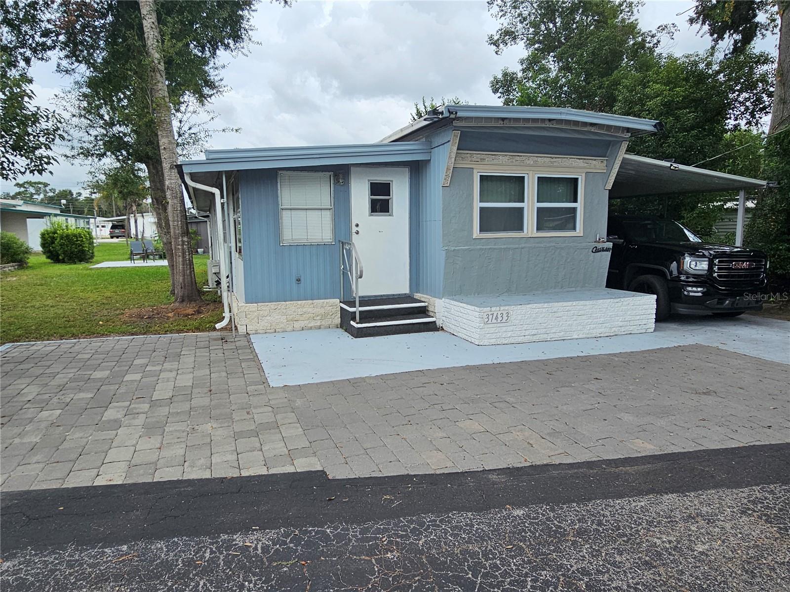 MLS# TB8555073 Property Photo