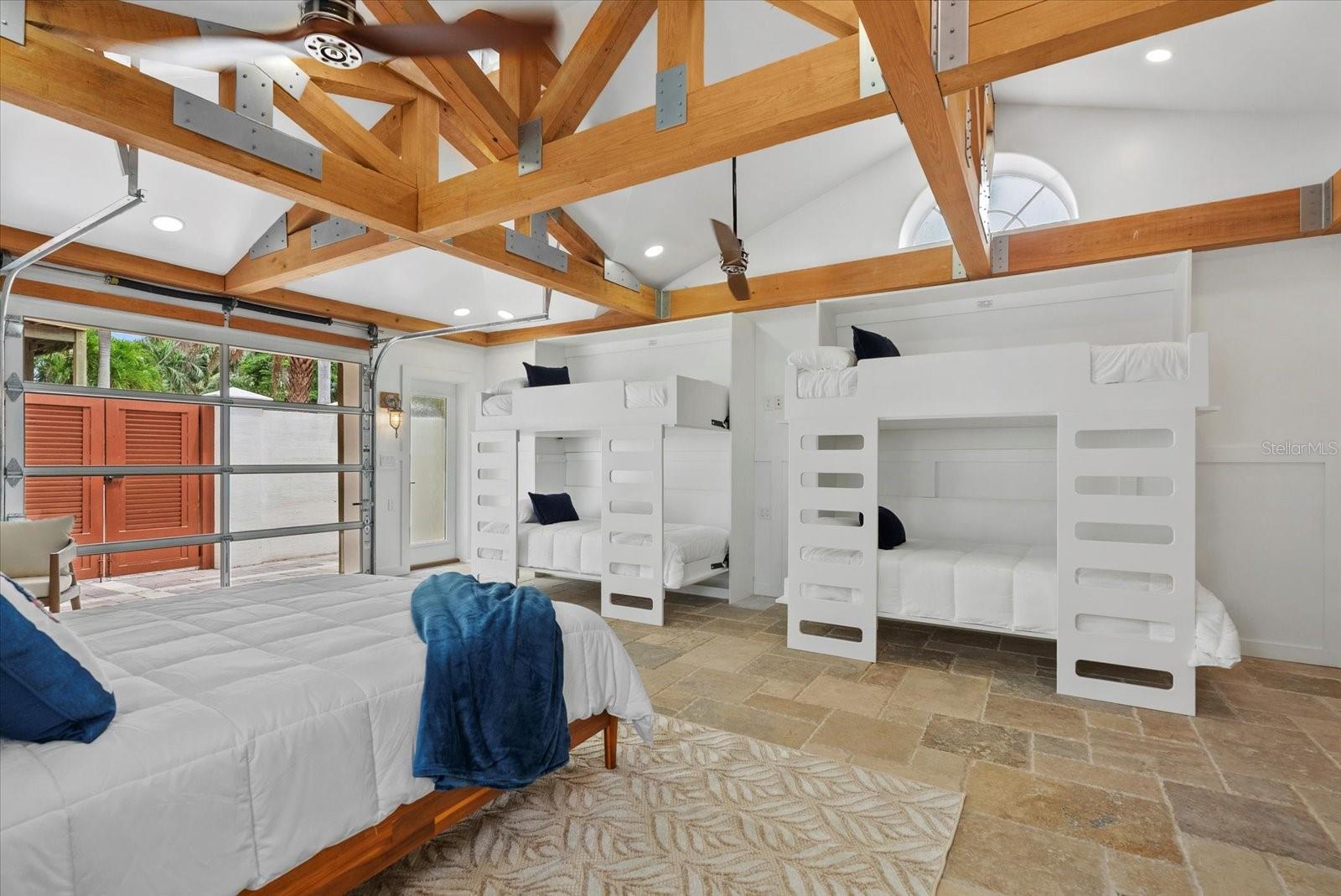 A4708557 Property Photo