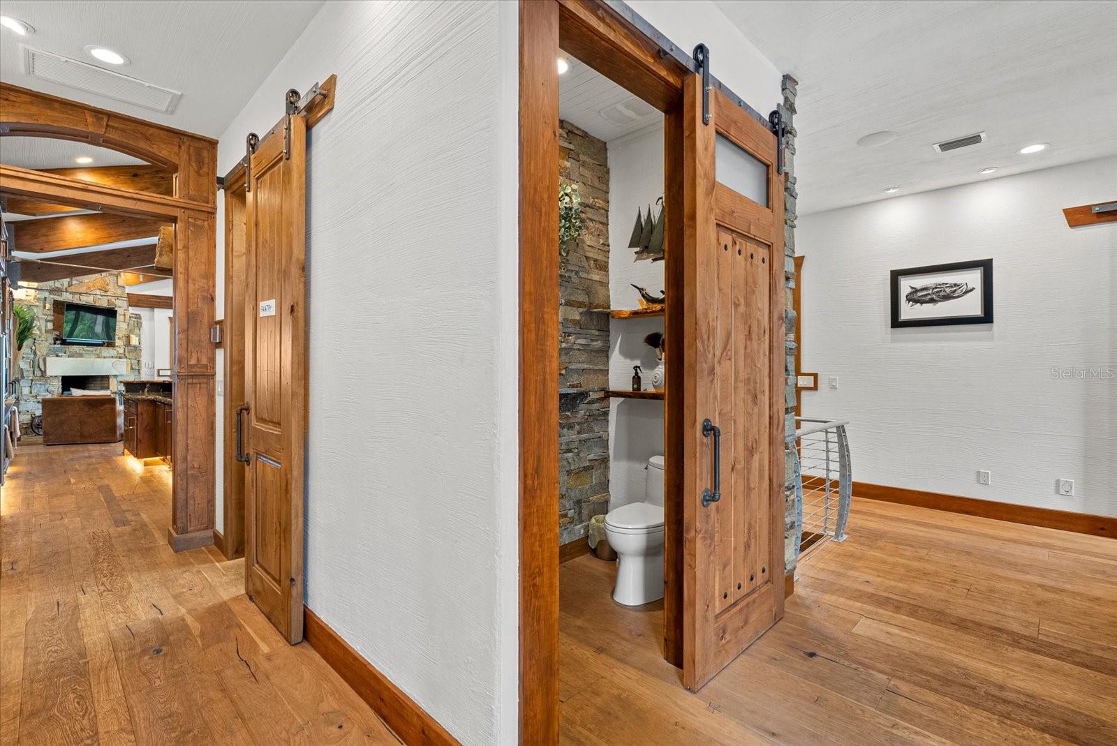 A4708557 Property Photo