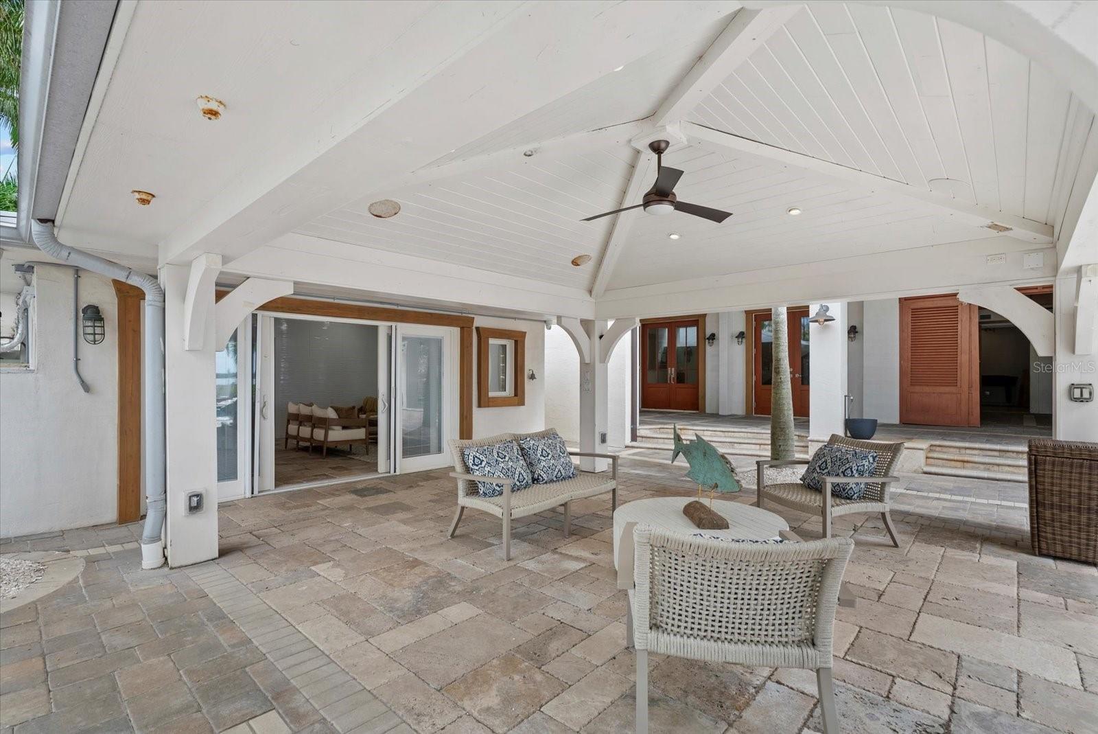 A4708557 Property Photo