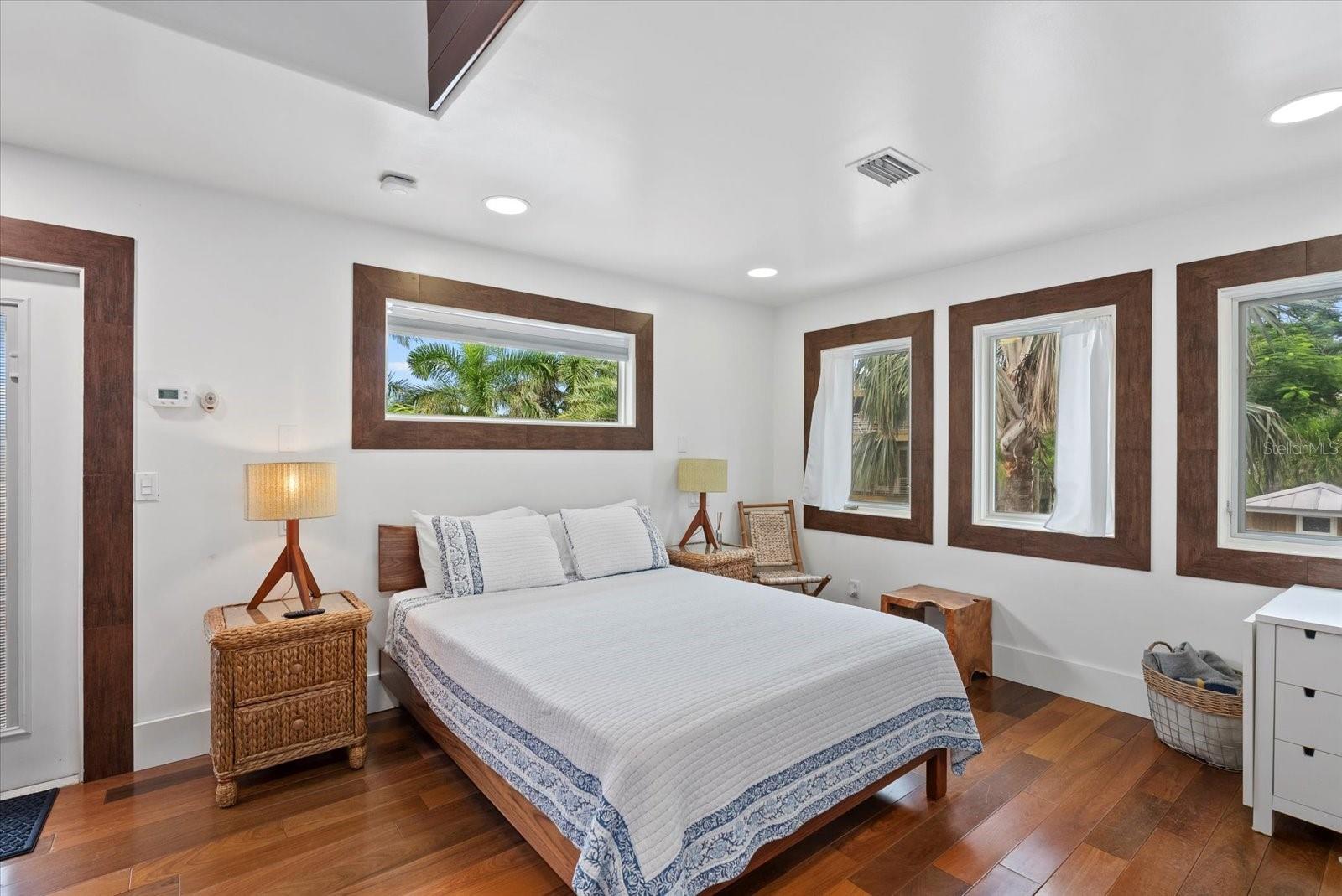 A4708557 Property Photo