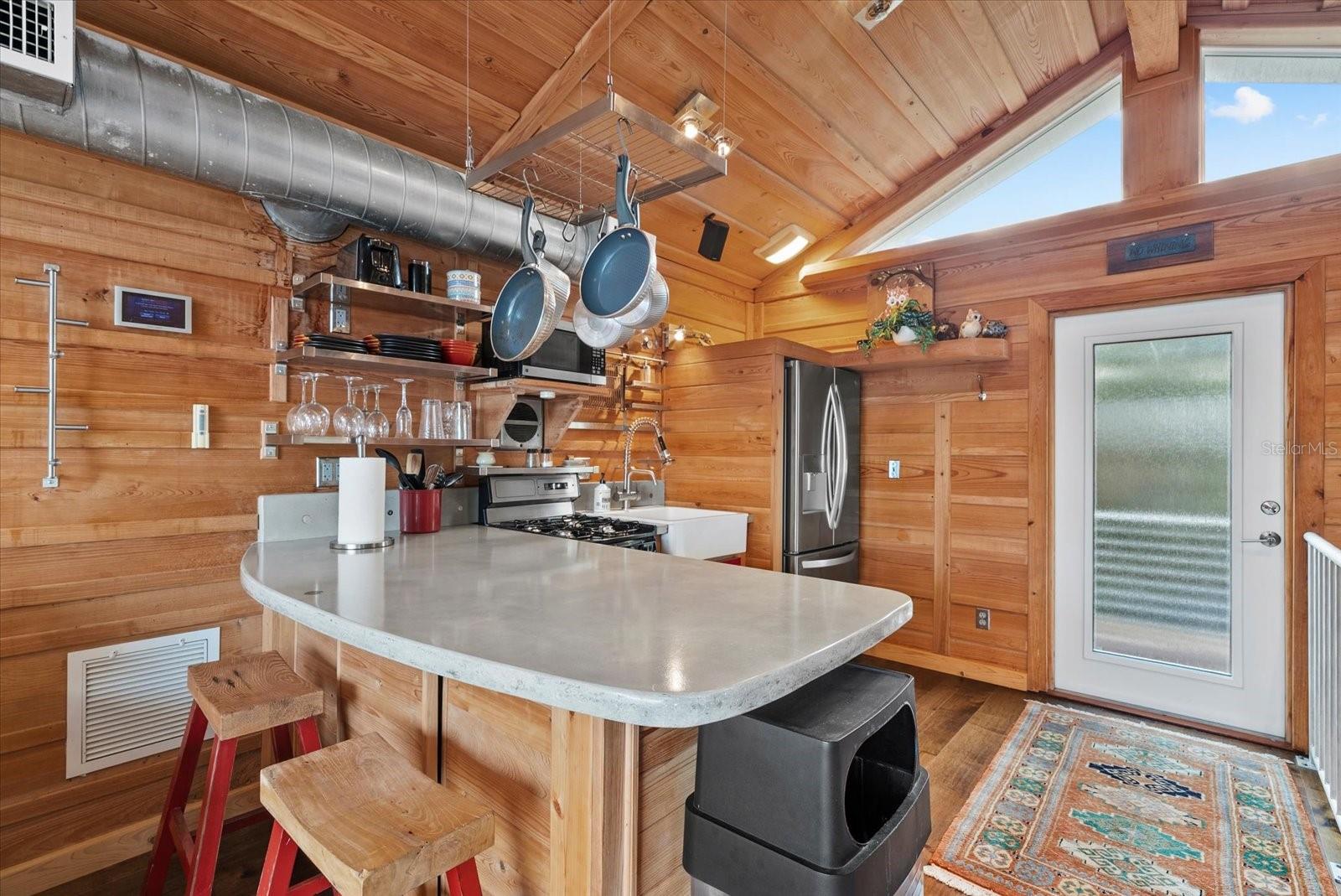 A4708557 Property Photo