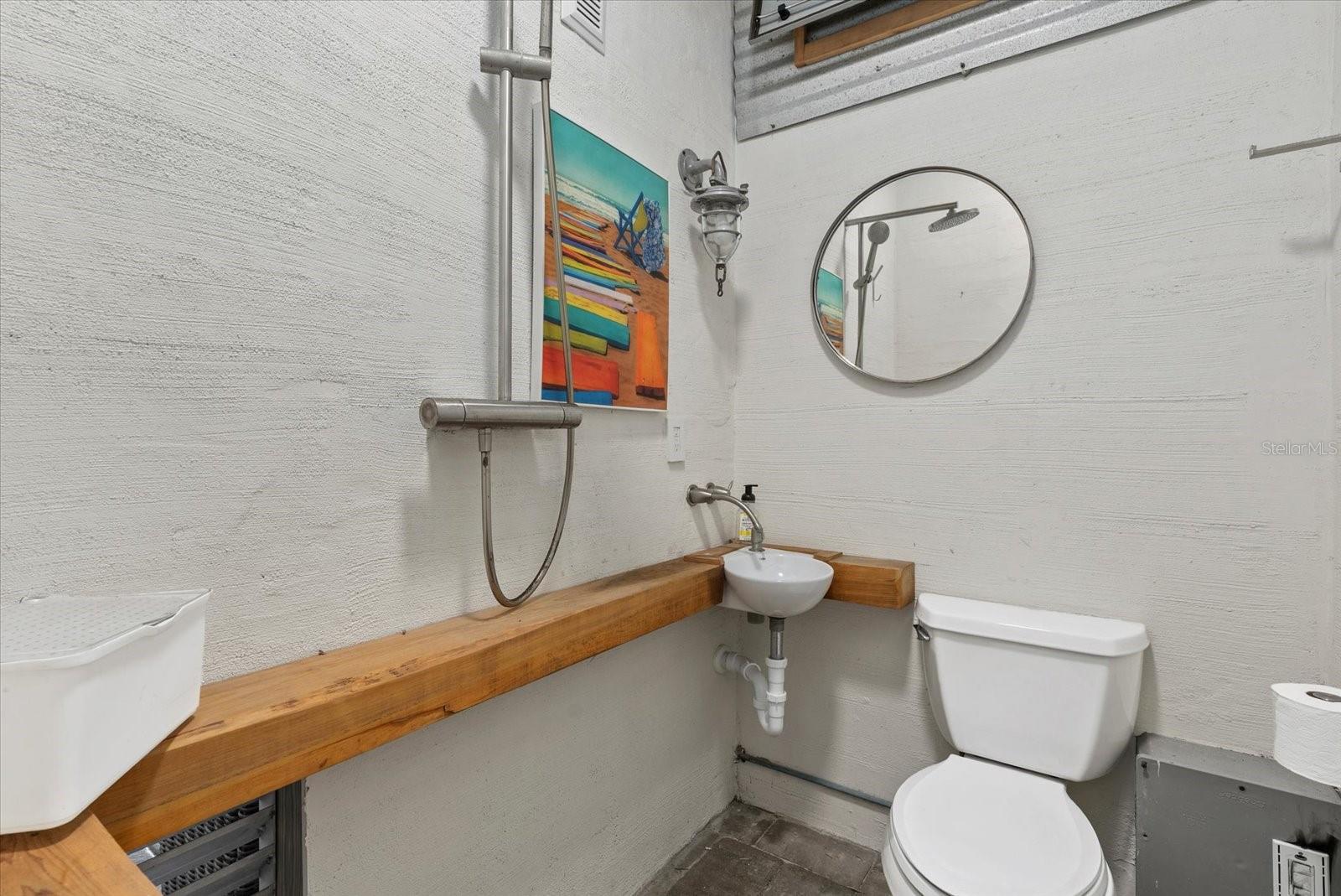 A4708557 Property Photo