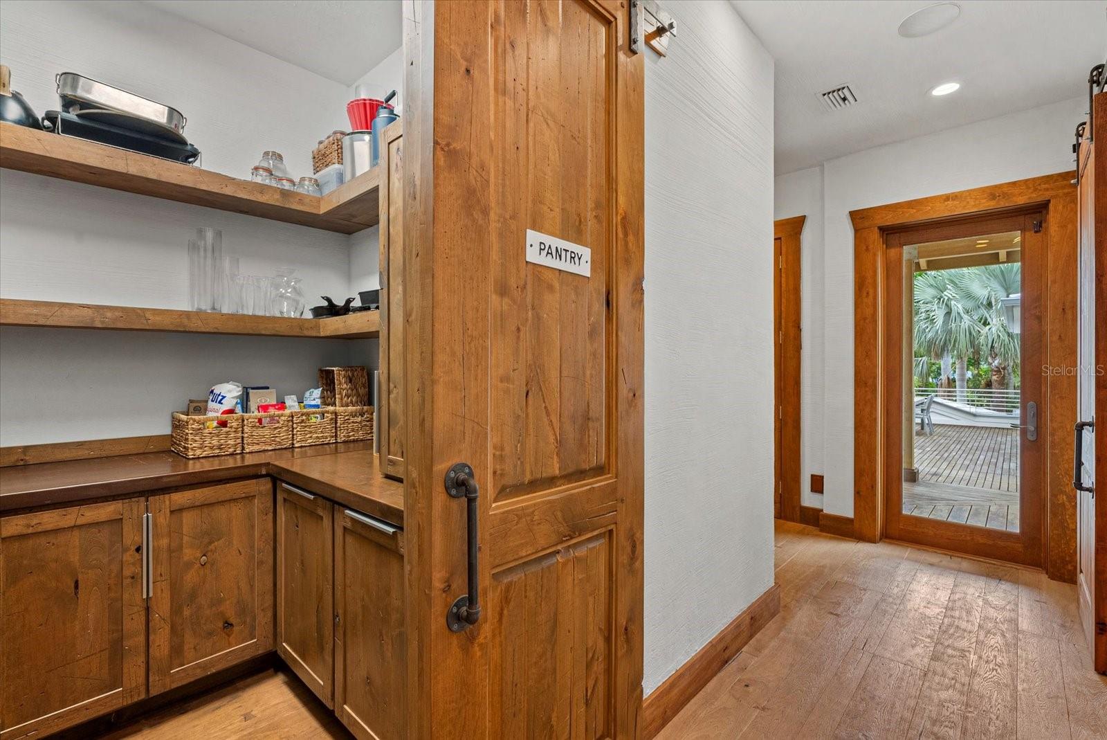 A4708557 Property Photo