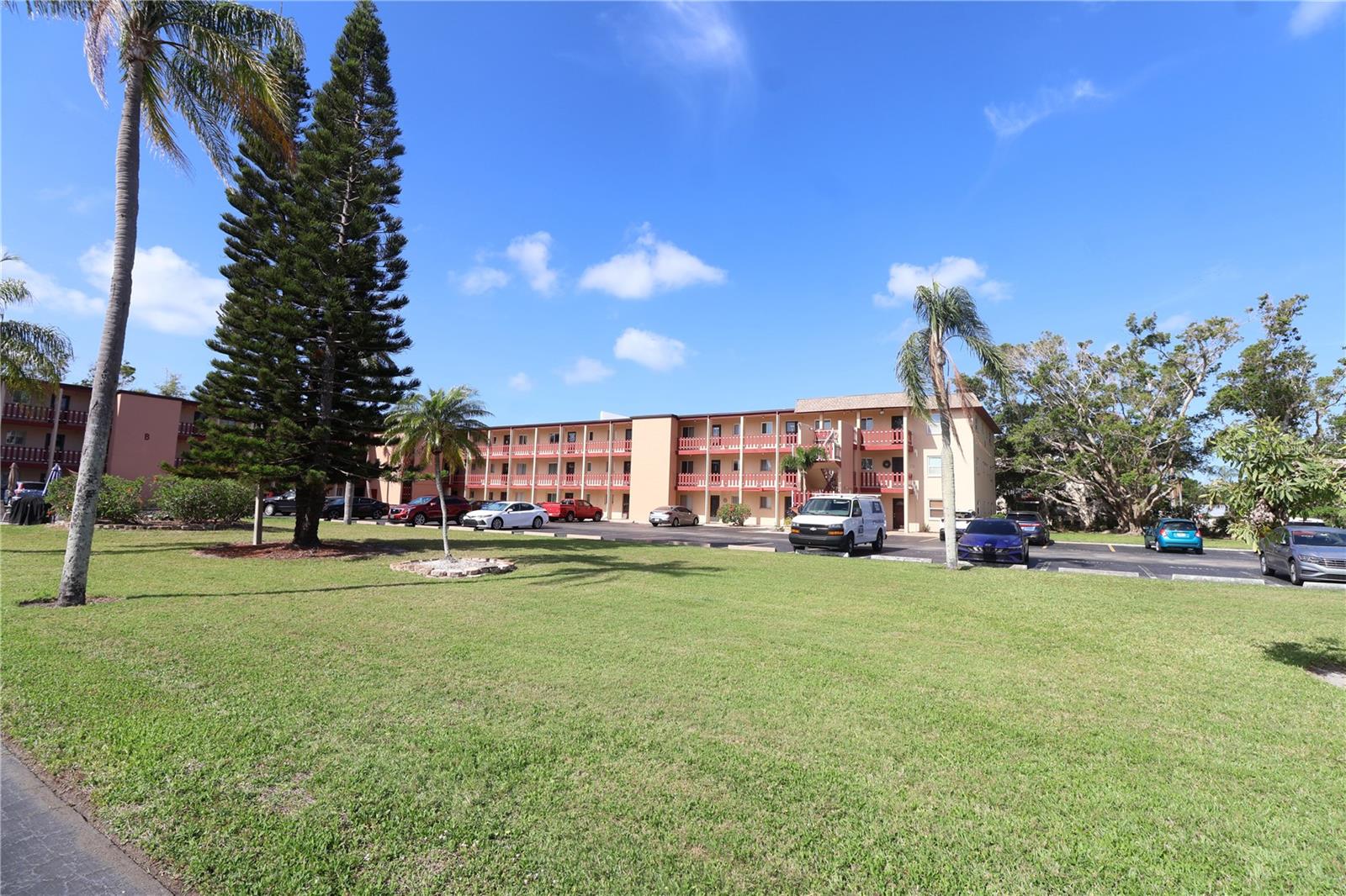 MLS# A4708566 Property Photo