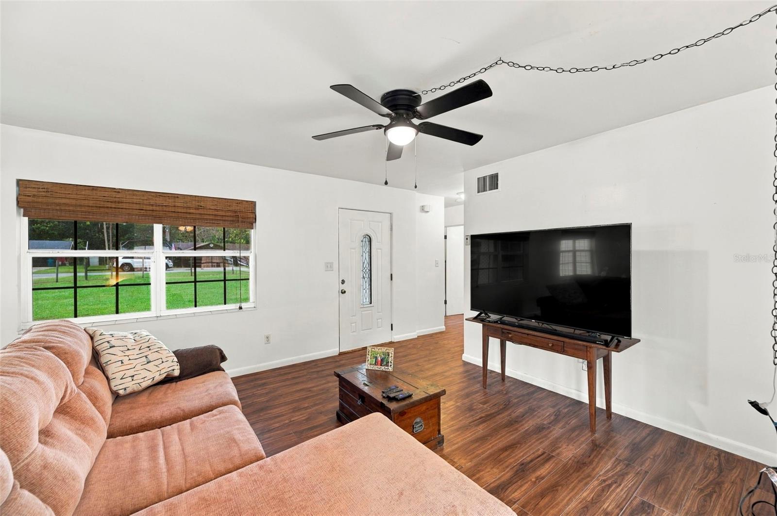 TB8555774 Property Photo
