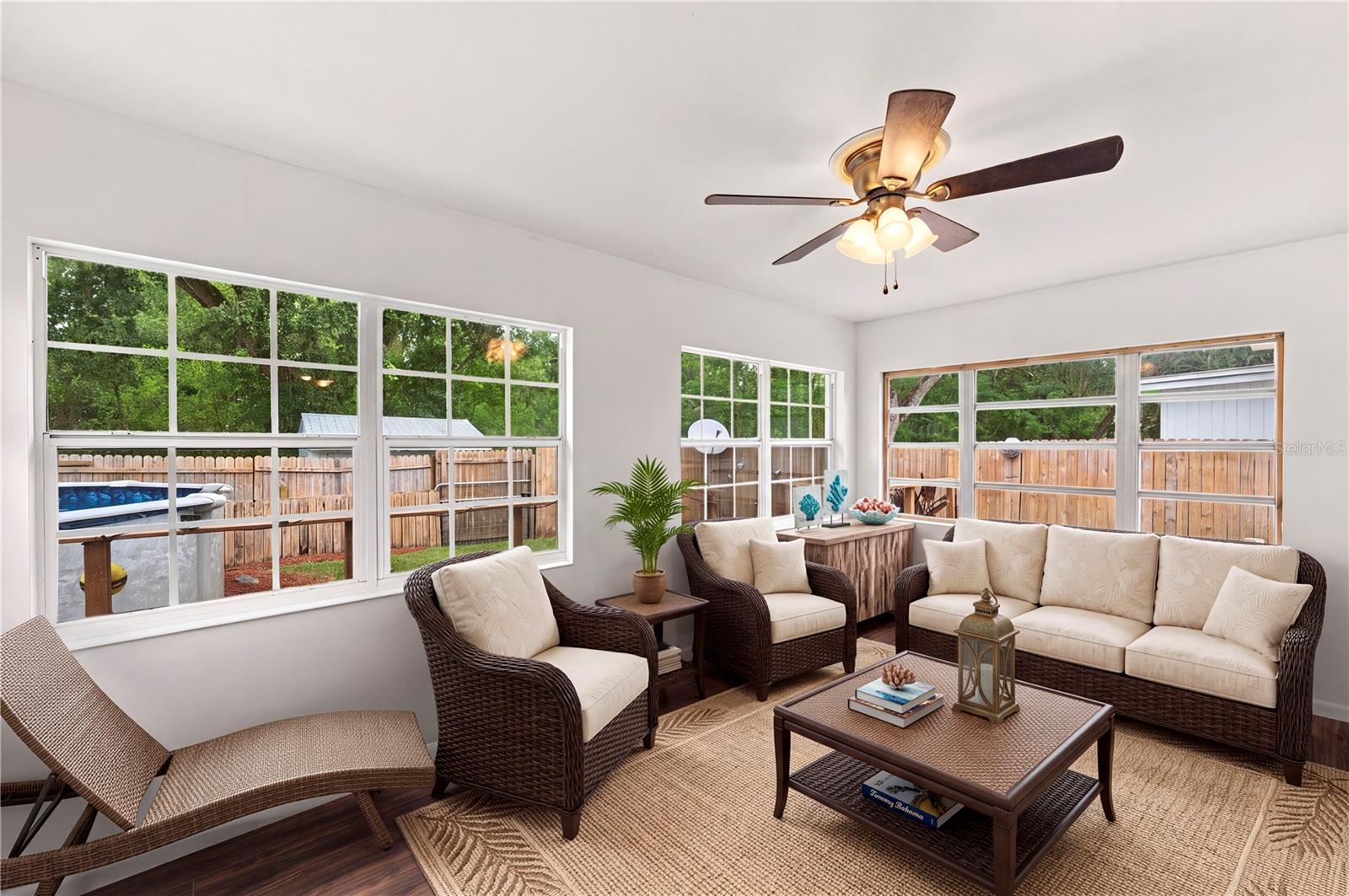 TB8555774 Property Photo