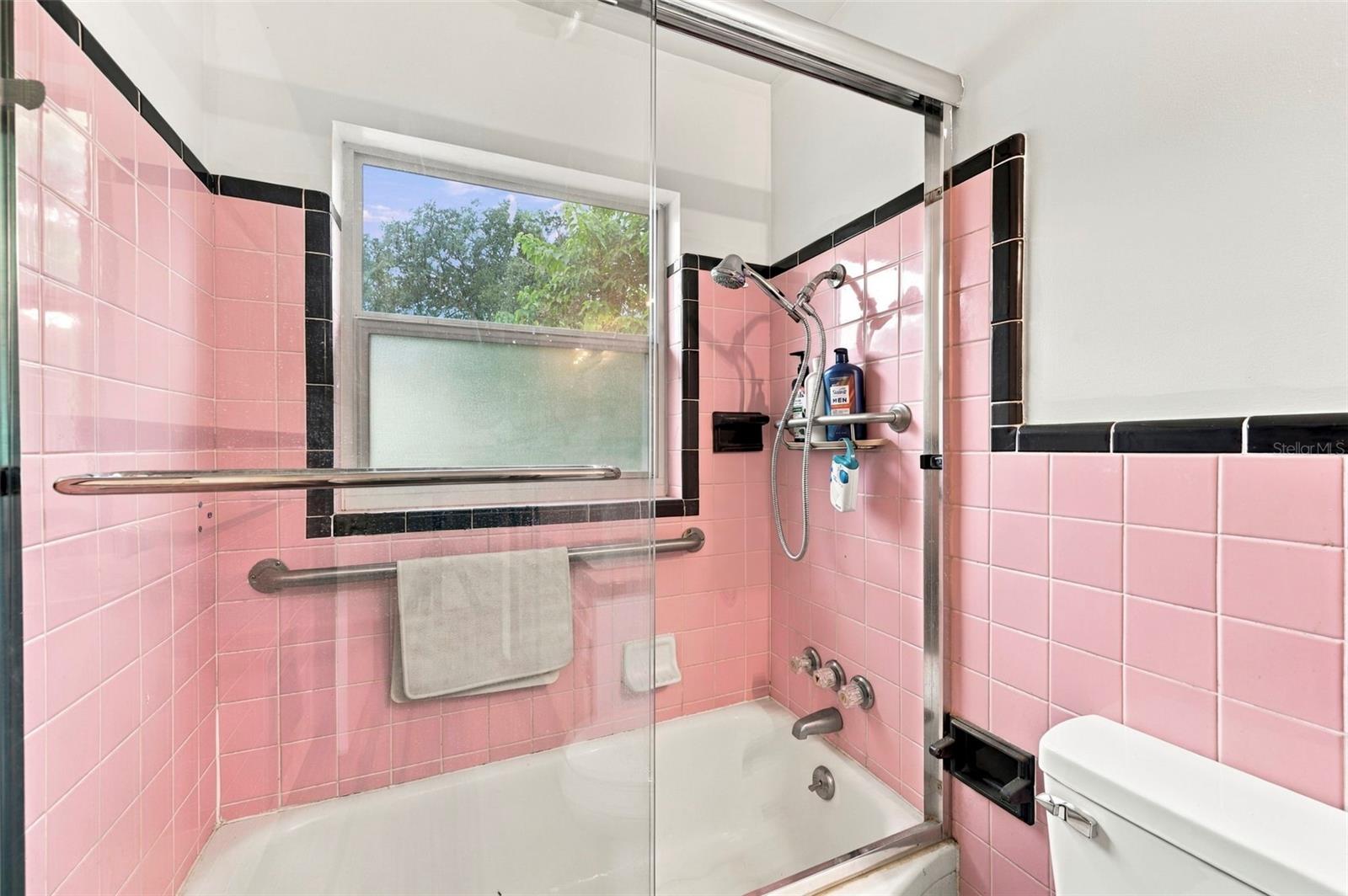 TB8555774 Property Photo