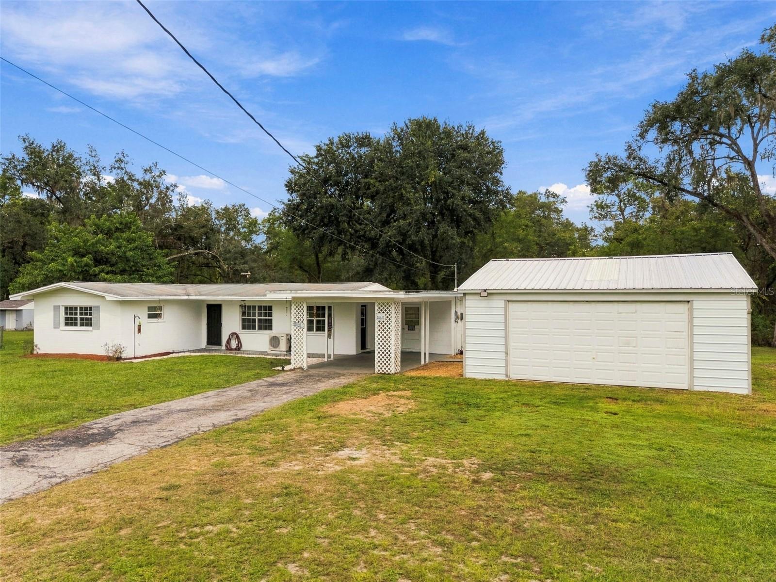 TB8555774 Property Photo