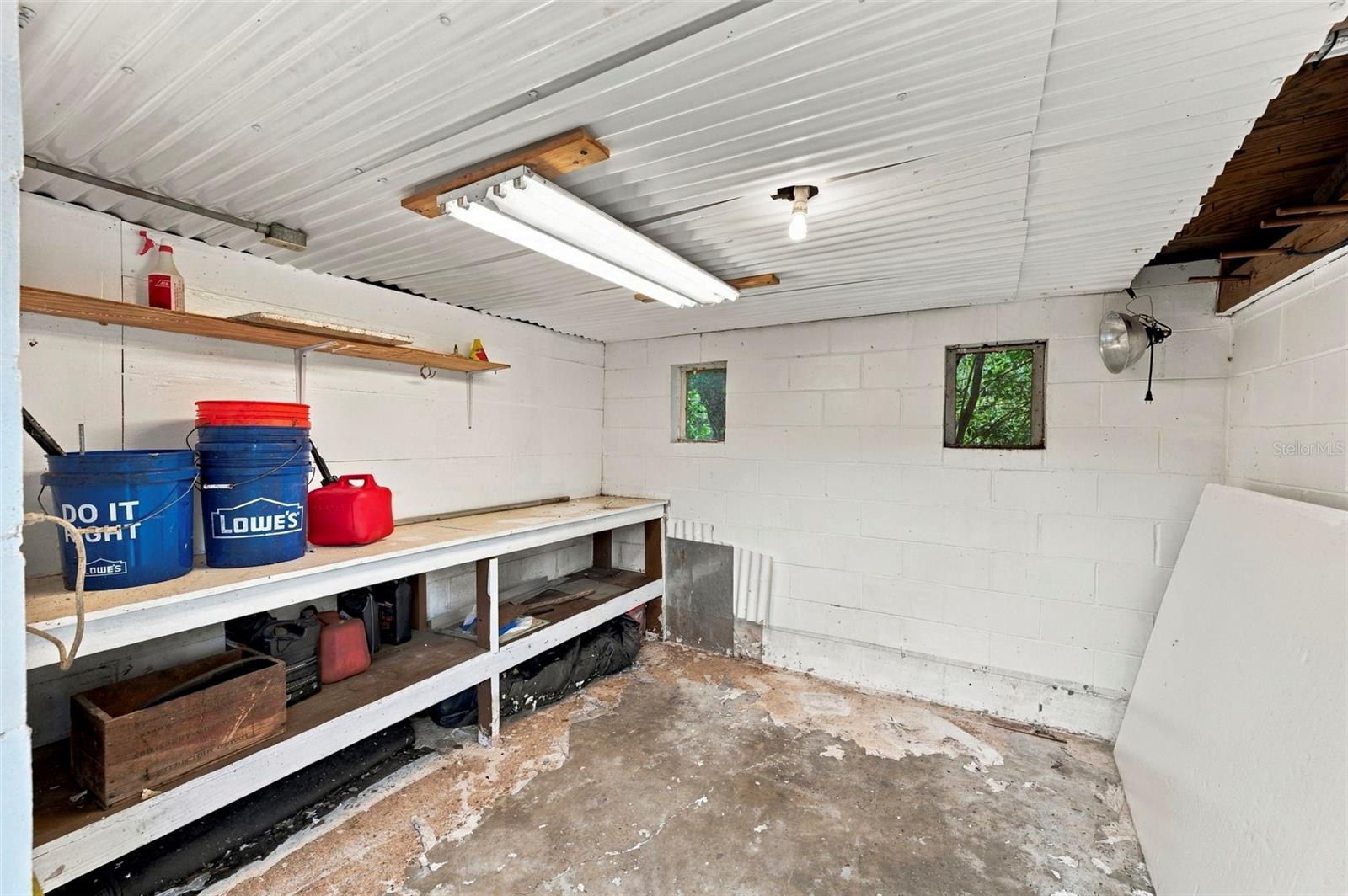TB8555774 Property Photo