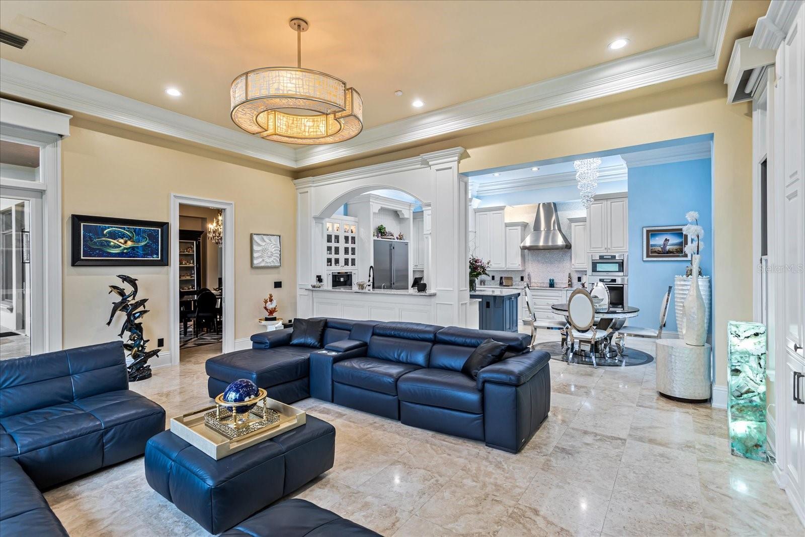 O6447990 Property Photo