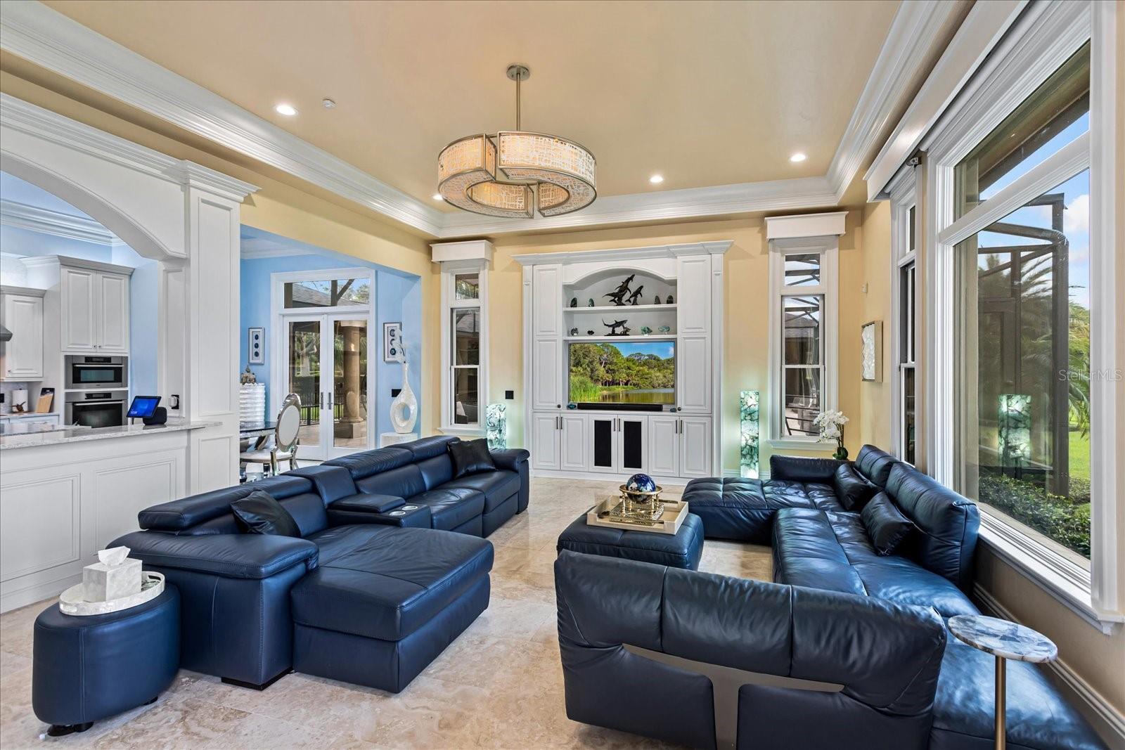 O6447990 Property Photo