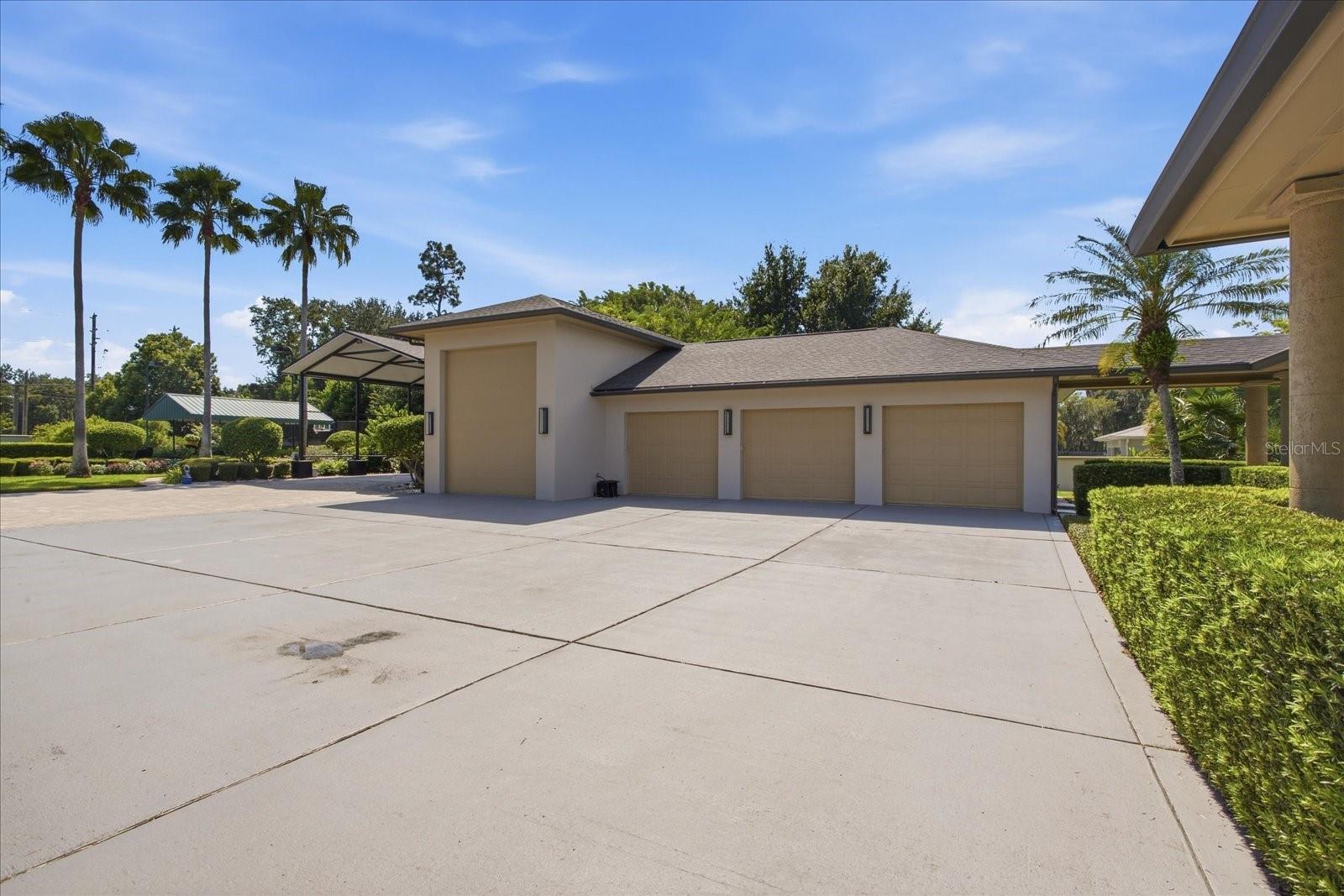 O6447990 Property Photo