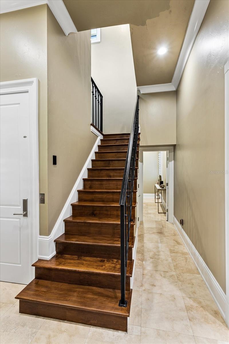 O6447990 Property Photo