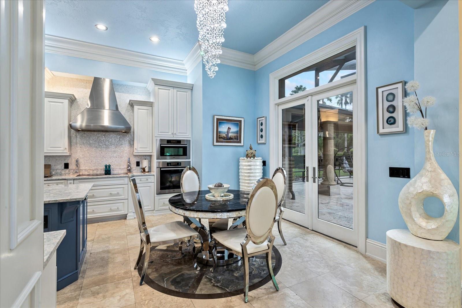 O6447990 Property Photo