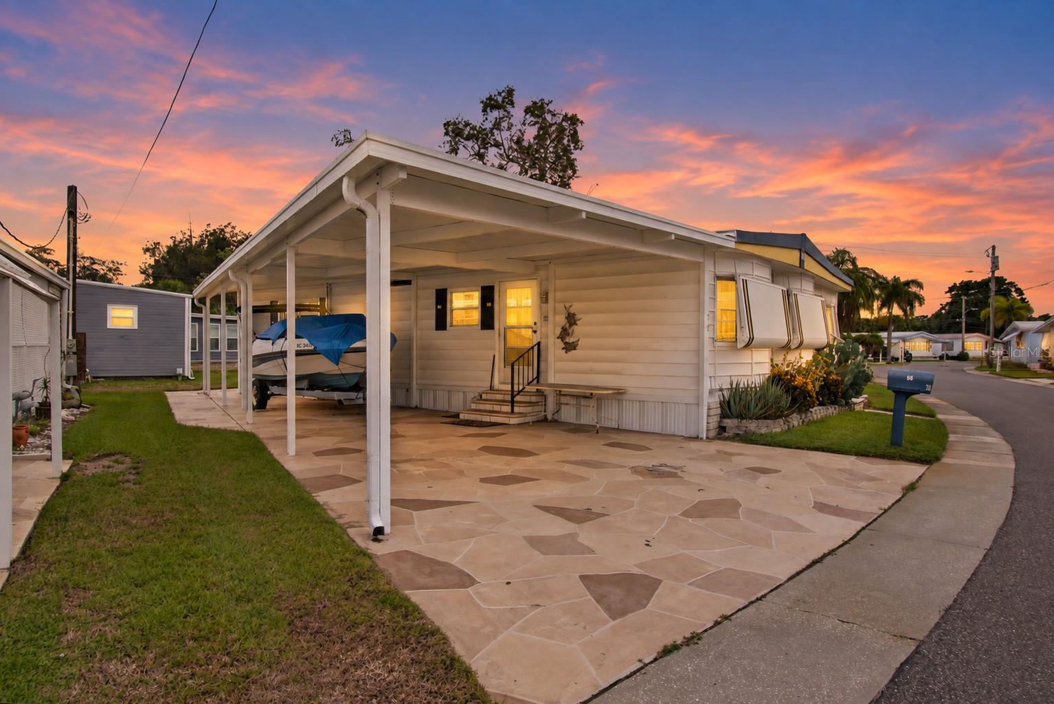 MLS# TB8555795 Property Photo