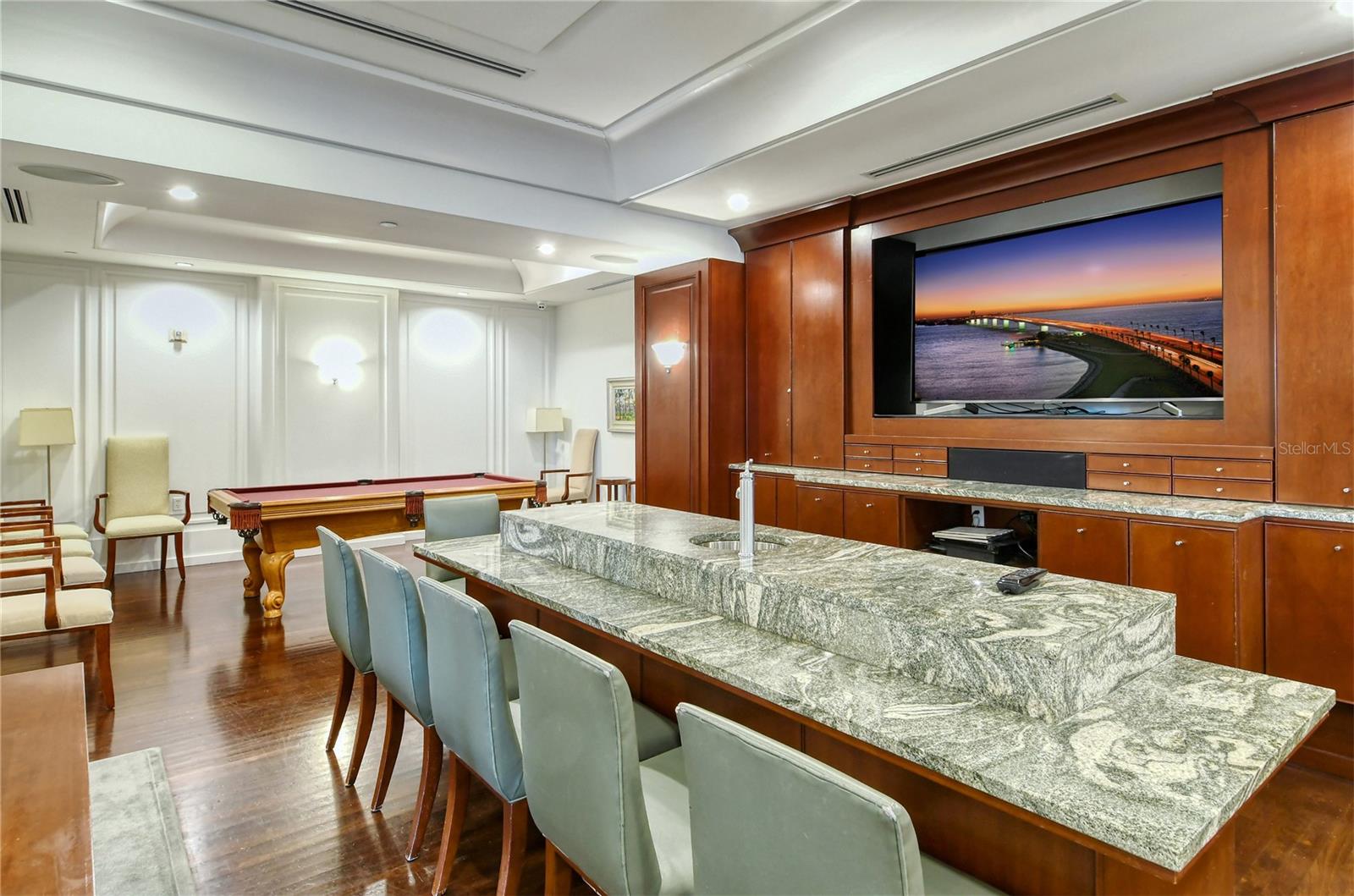 A4708825 Property Photo