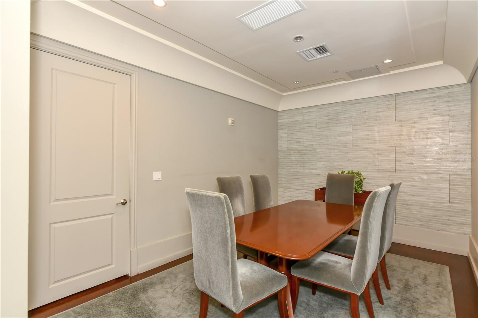 A4708825 Property Photo
