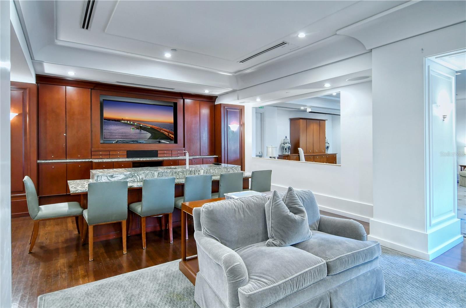 A4708825 Property Photo