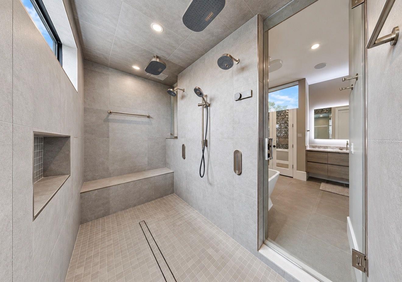 TB8556048 Property Photo