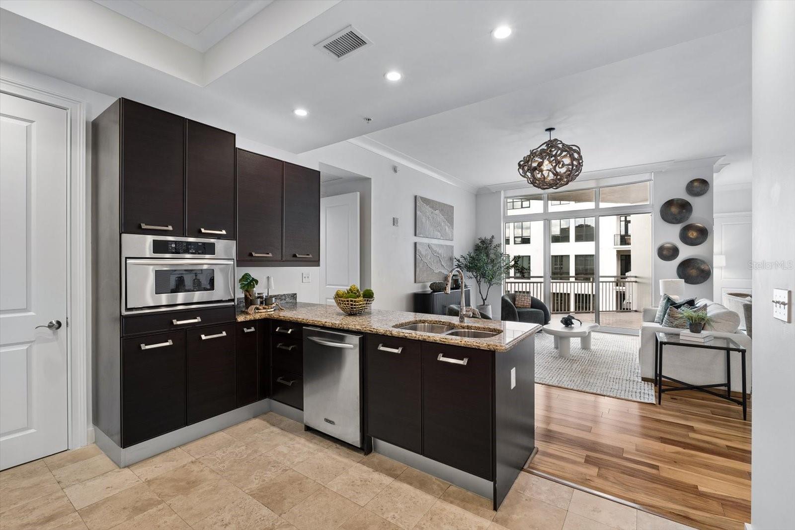 A4708957 Property Photo